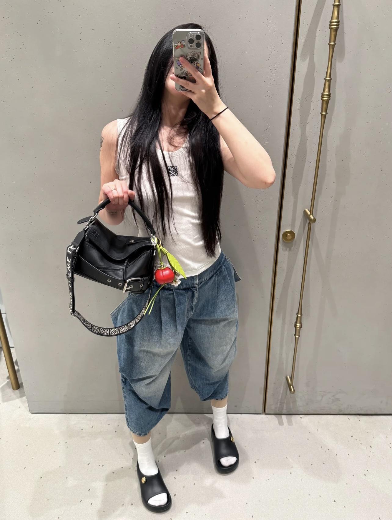 0d42c1b95d0023389cf8c9370051c0a3.jpg