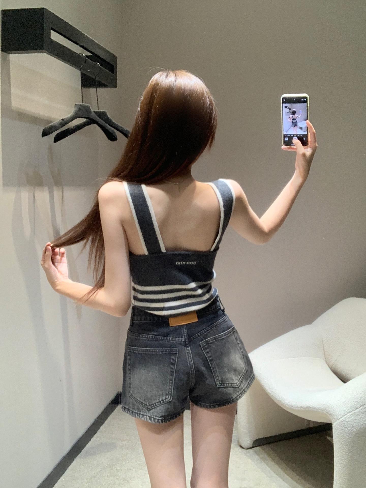 190a5905c5dab5051a47cb4f3c67f140.jpg