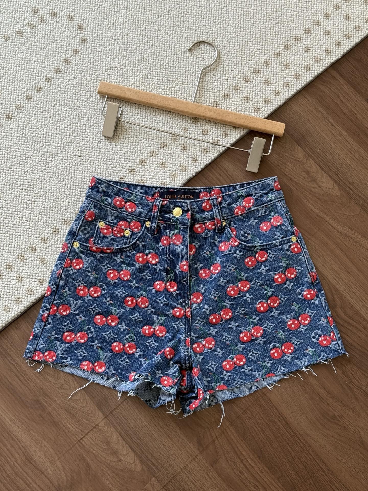 25ace18dde2f3072e4210ac2a2650d61.jpg