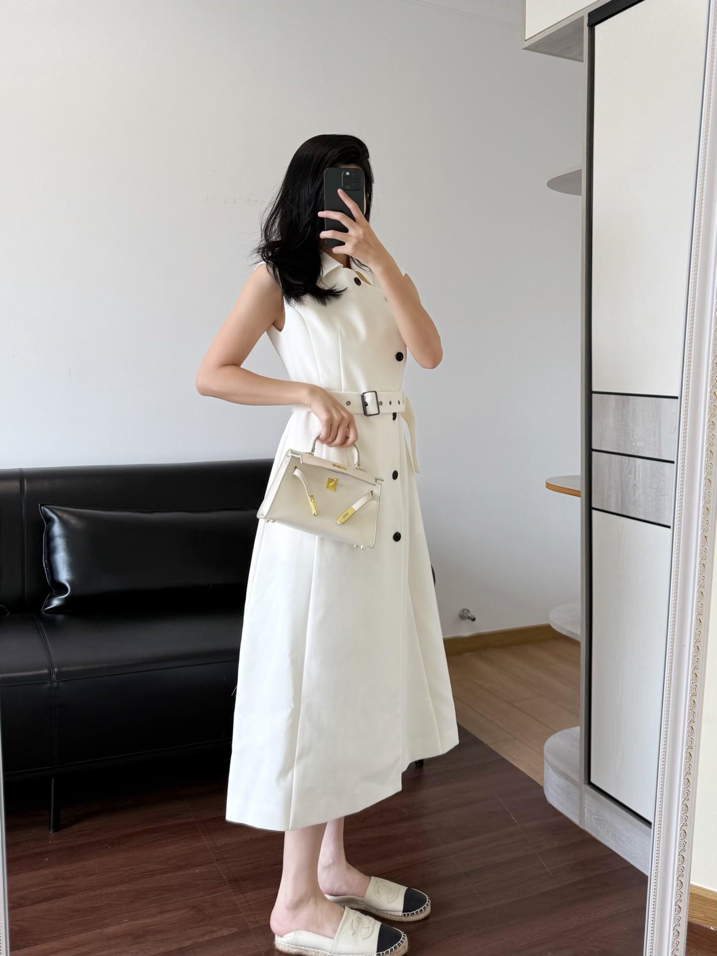 3844e7fbd71ee2a67061cc1418581cc4.jpg