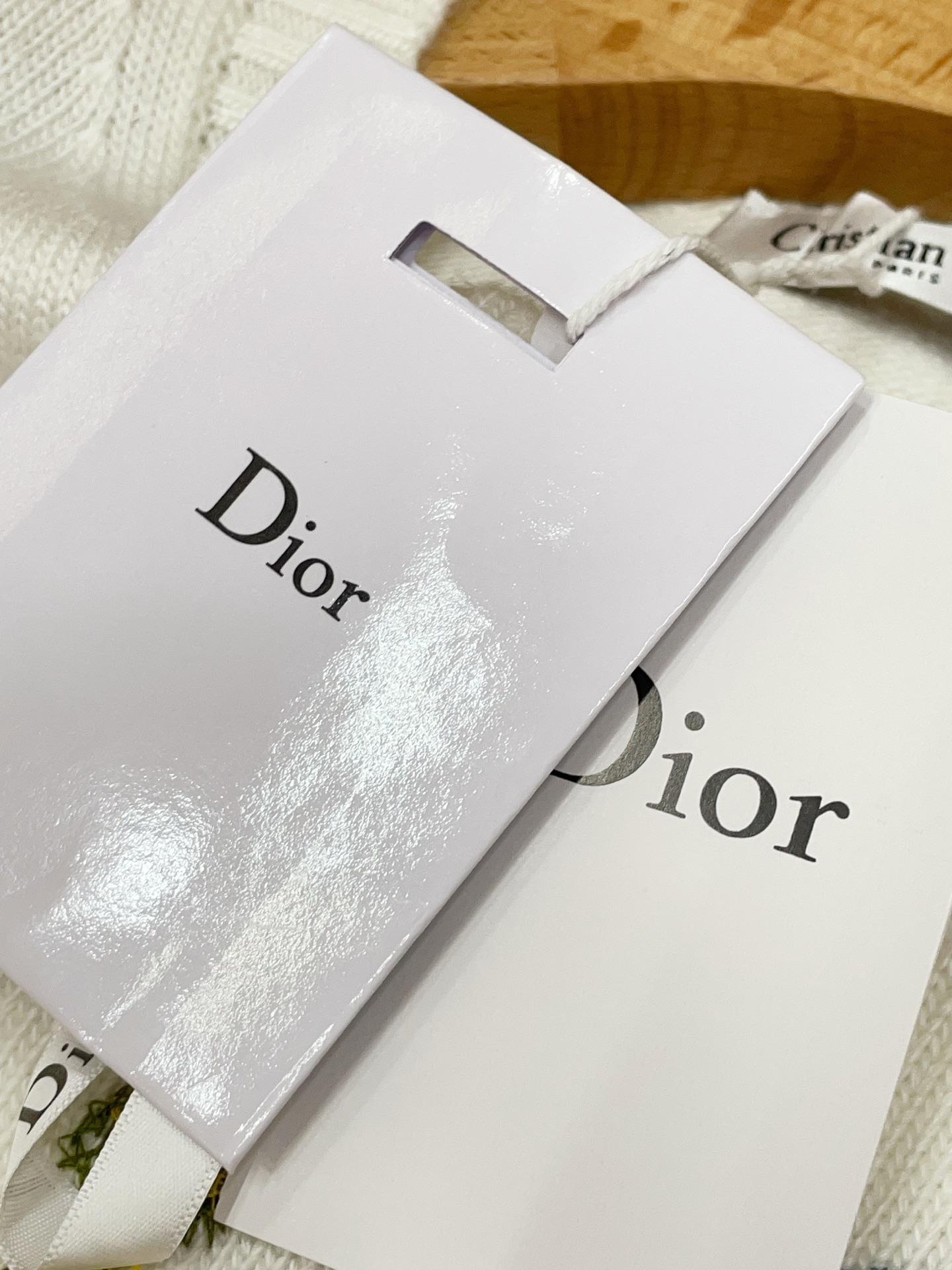501f7deabbbc6f1747677eaaa0576b0a.jpg