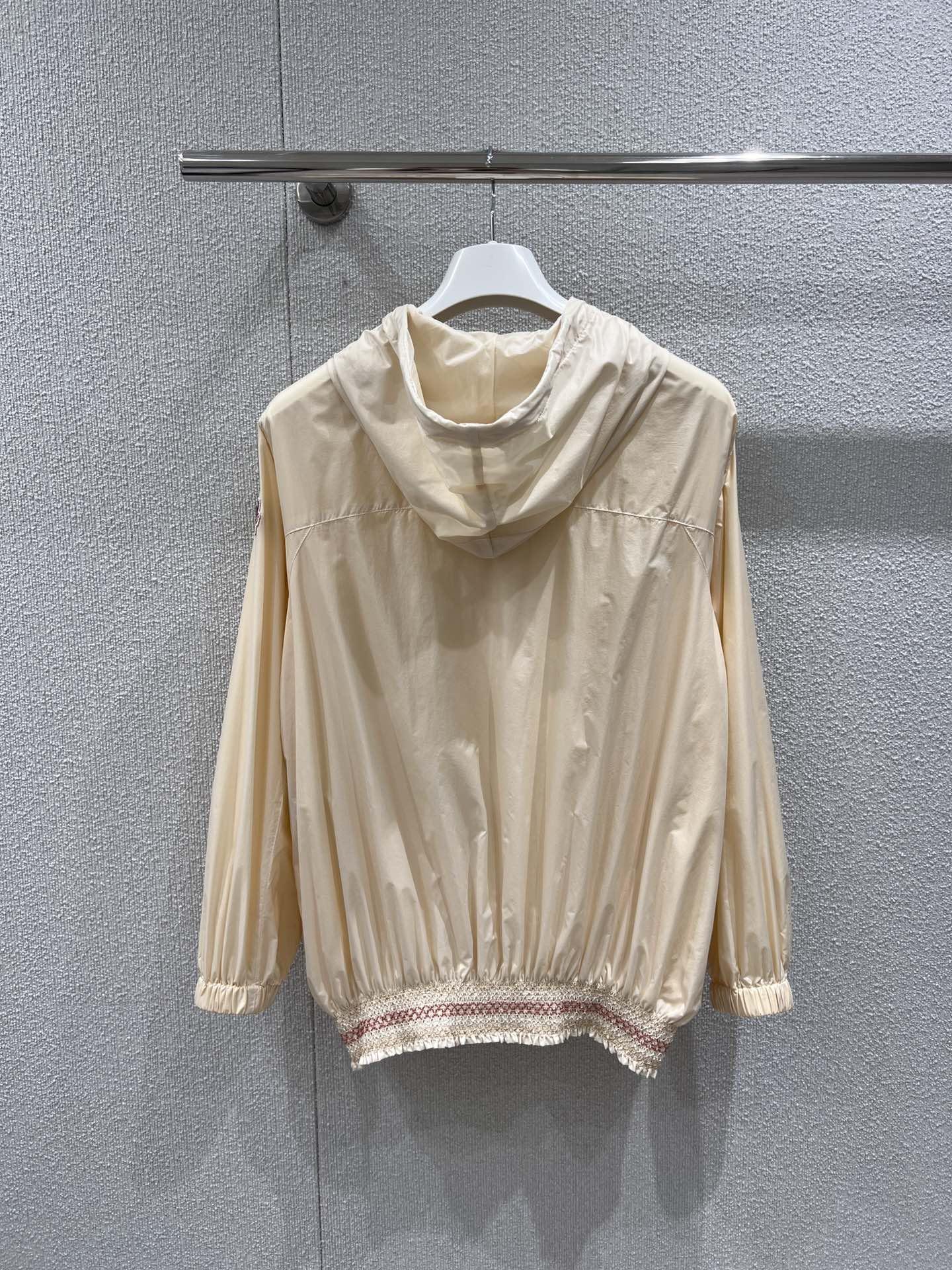 60d7f71a7e9f9cf271b6ef44fbe7c656.jpg