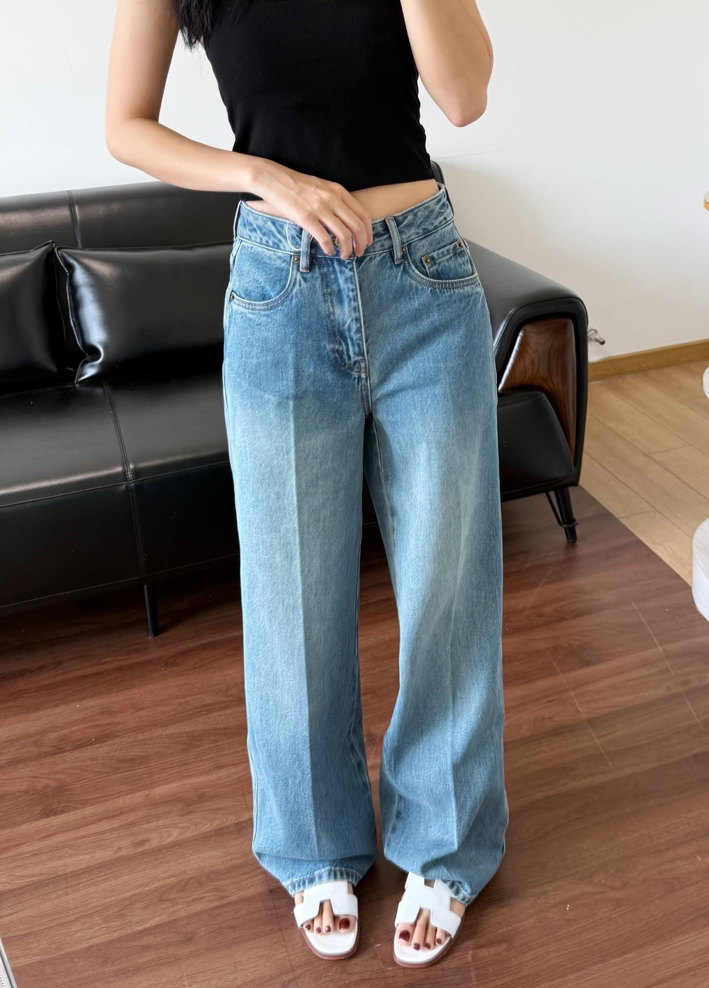 63232ff13a7cf4a4cd6ab6d2a89652f4.jpg