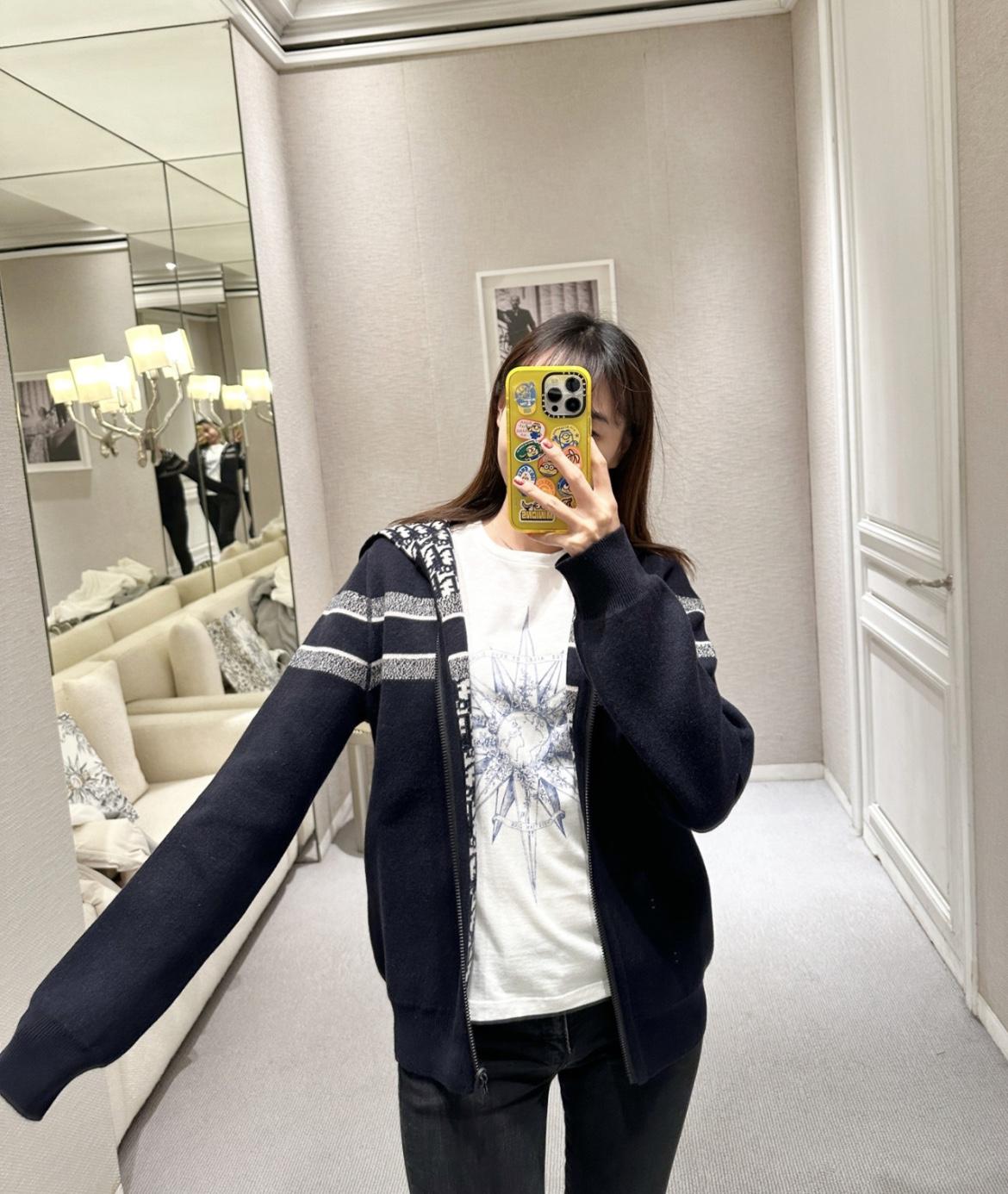 64a6a0a3f921aa2f300d528e9d7cd6e0.jpg