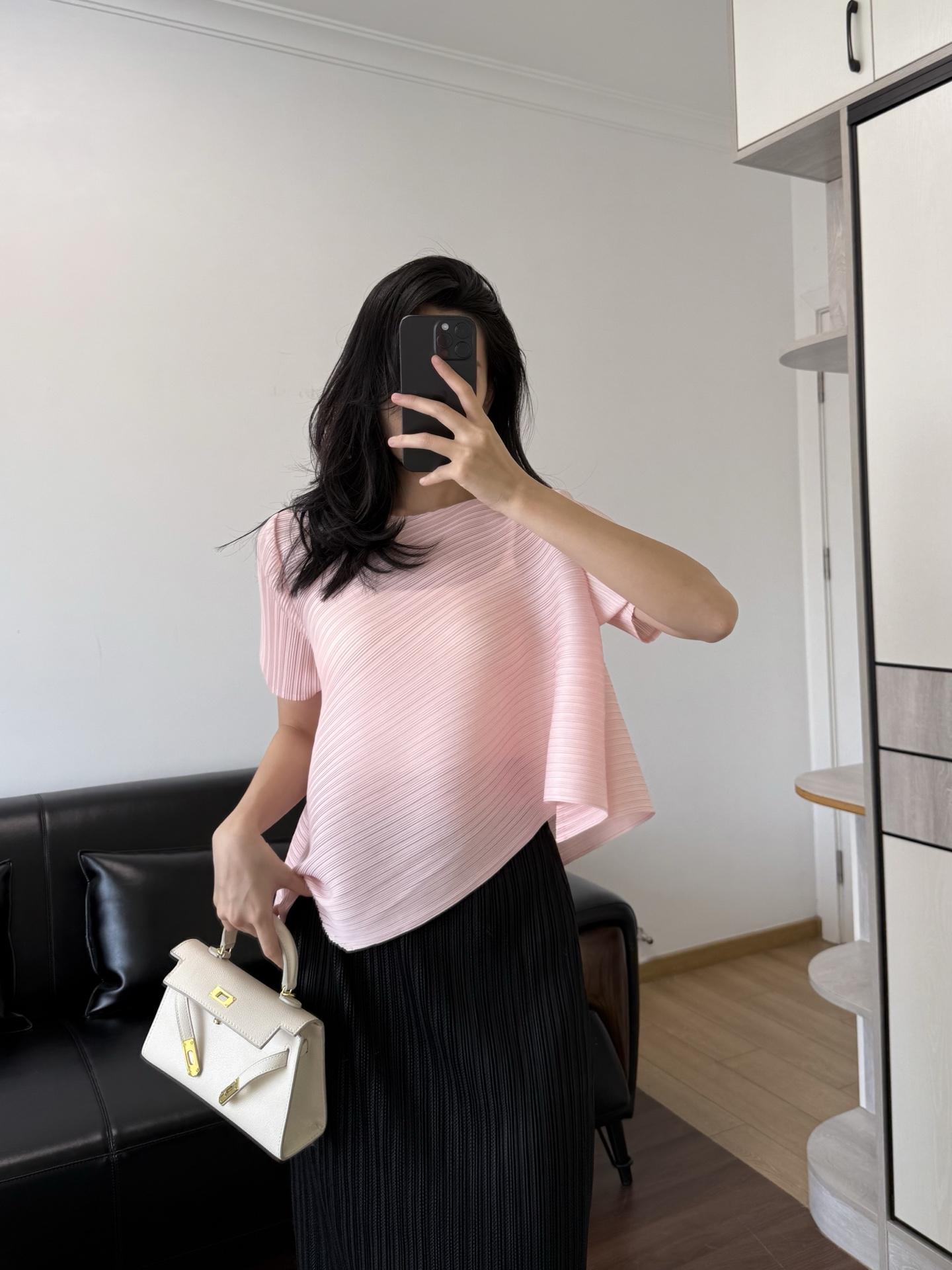 657aab3d62ba6a31b8614b3013ddd8ee.jpg