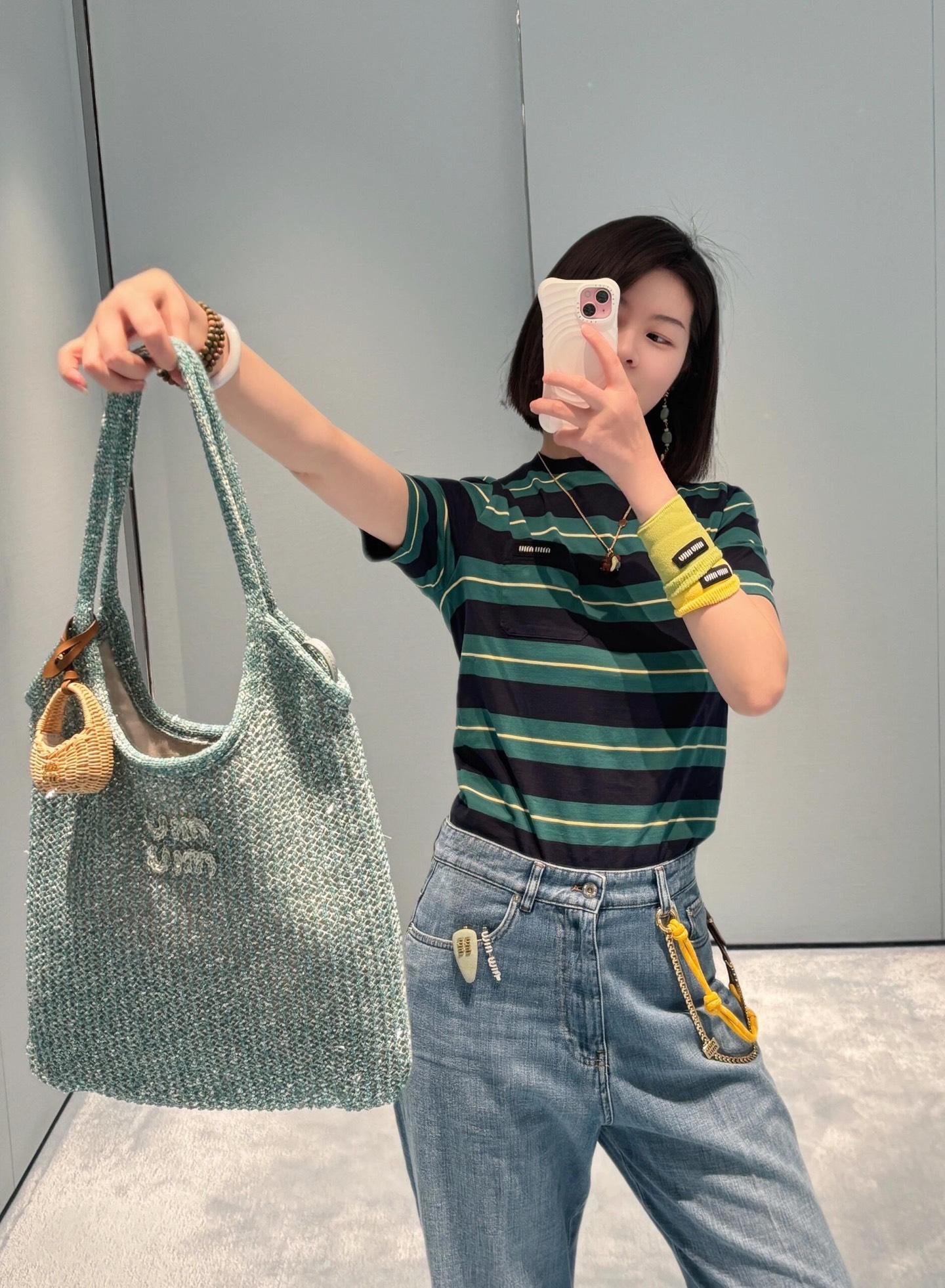 73f8a6f62ada44b7e7359a2accb9892f.jpg