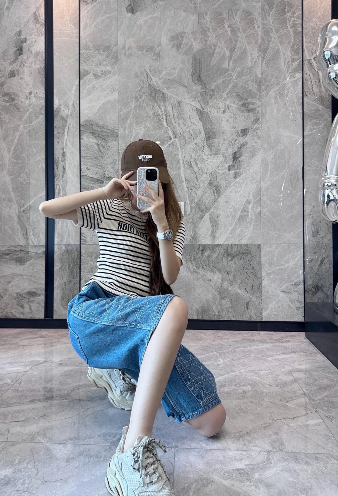 925a33412a4271b4a1a4d6a17b012d10.jpg