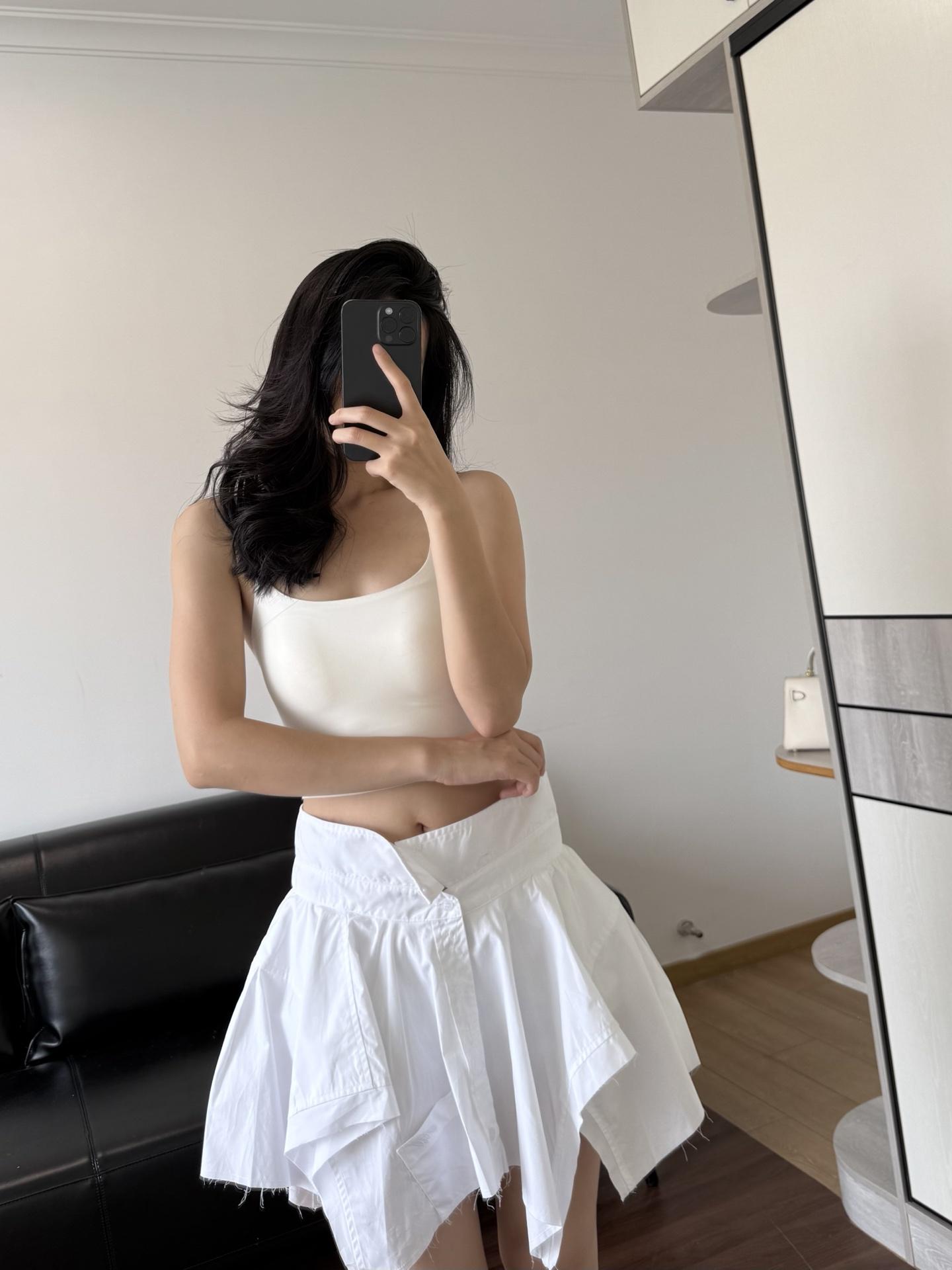 99a007fde00f20f9b8f1ed66a32c2b37.jpg