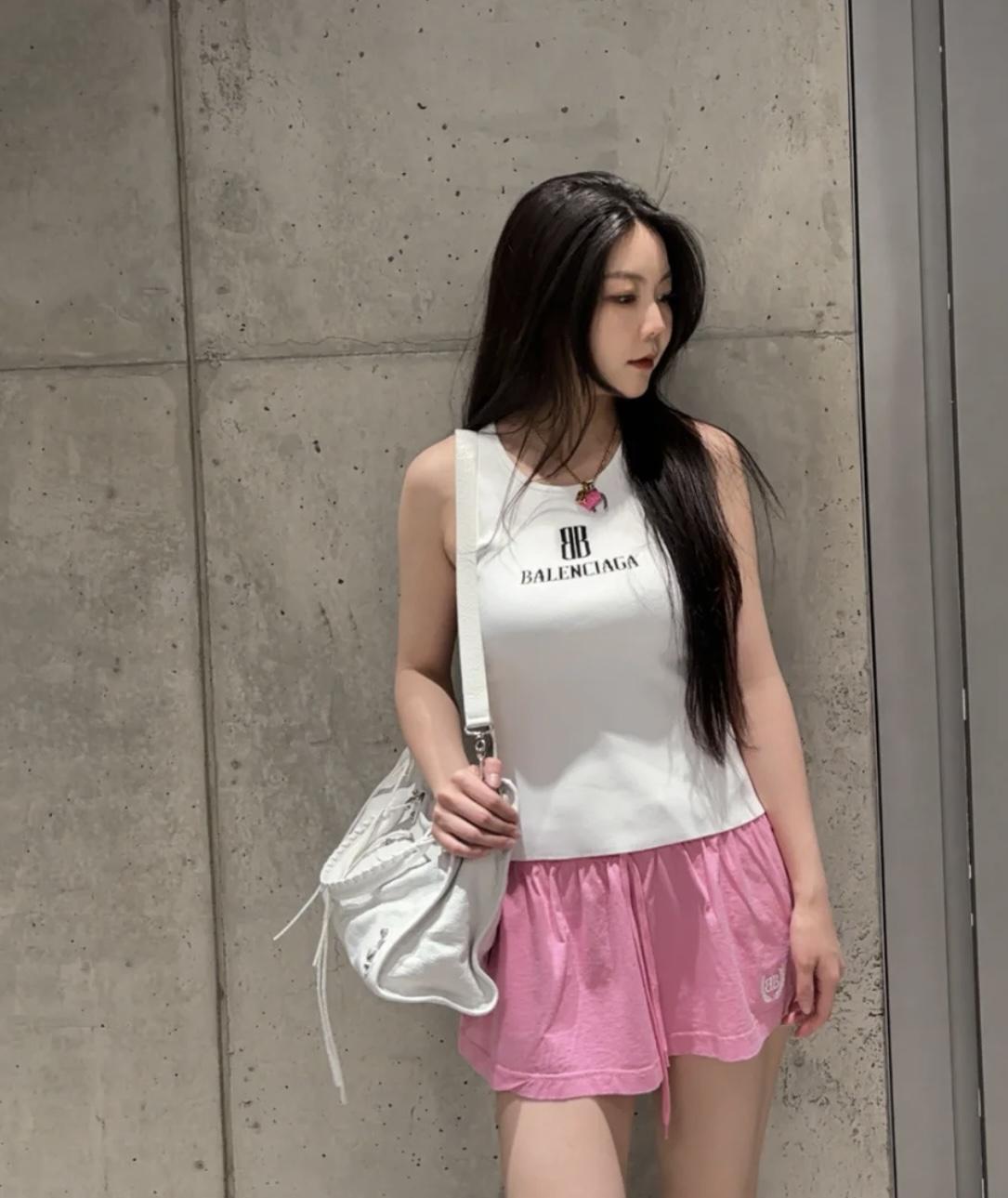 bad9a6e9bb7439ecda40d5af33a7db00.jpg