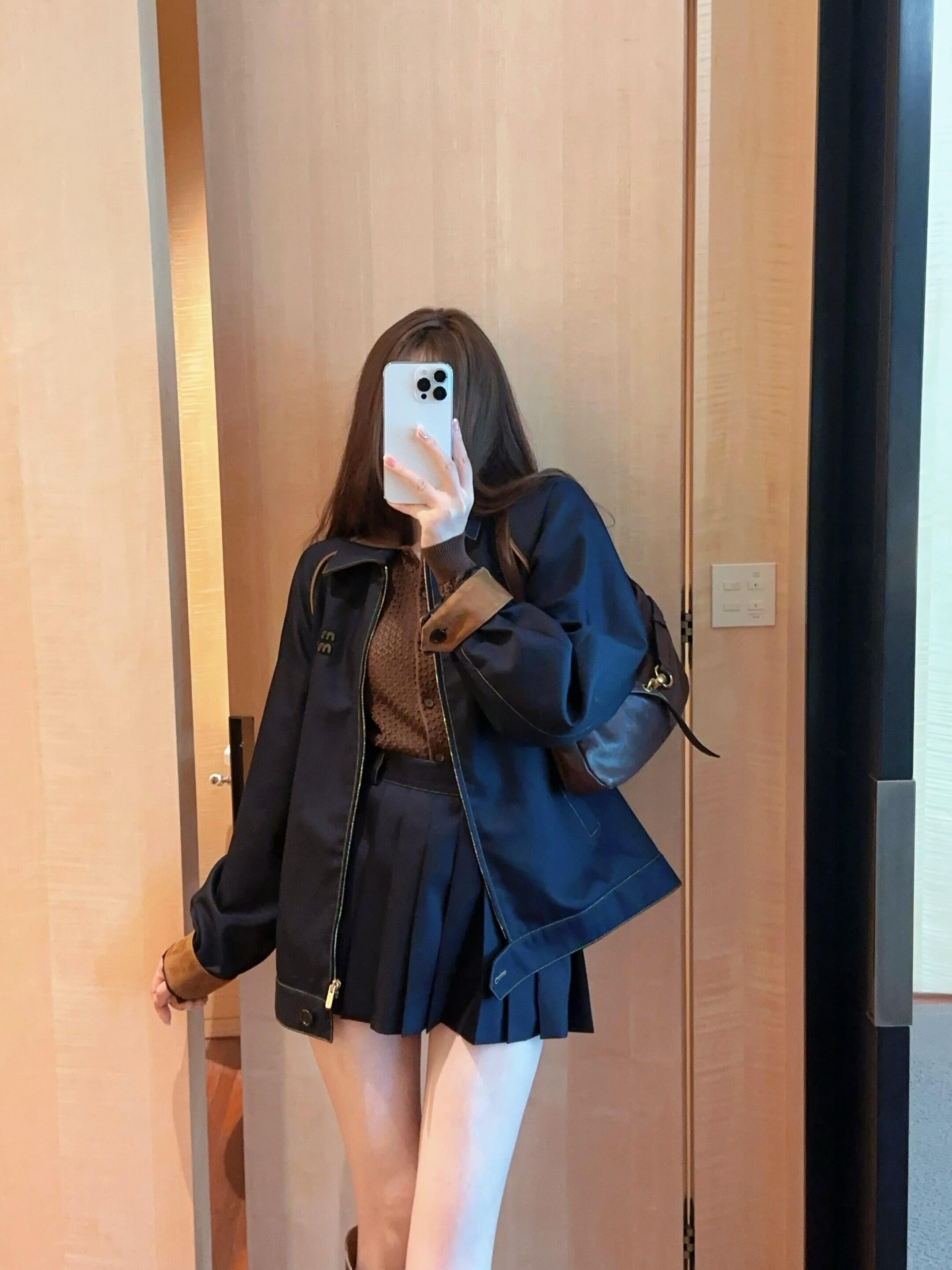 bb7eff7b32df444afbf02ca4f5597f46.jpg