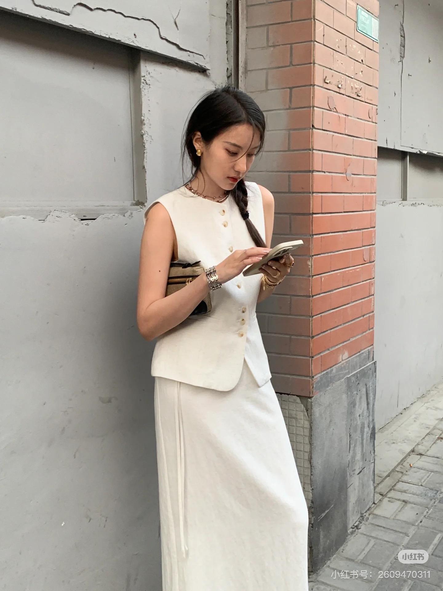 edad64bdc57af5977ffe492554e7818e.jpg