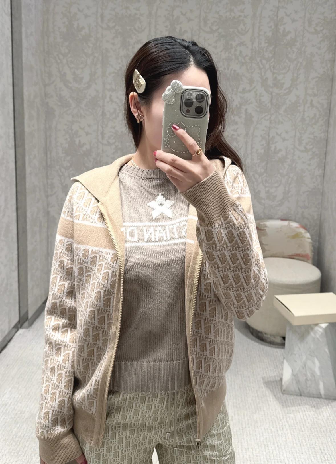 fd62f8487d6a5b95dcfb543e032f4766.jpg