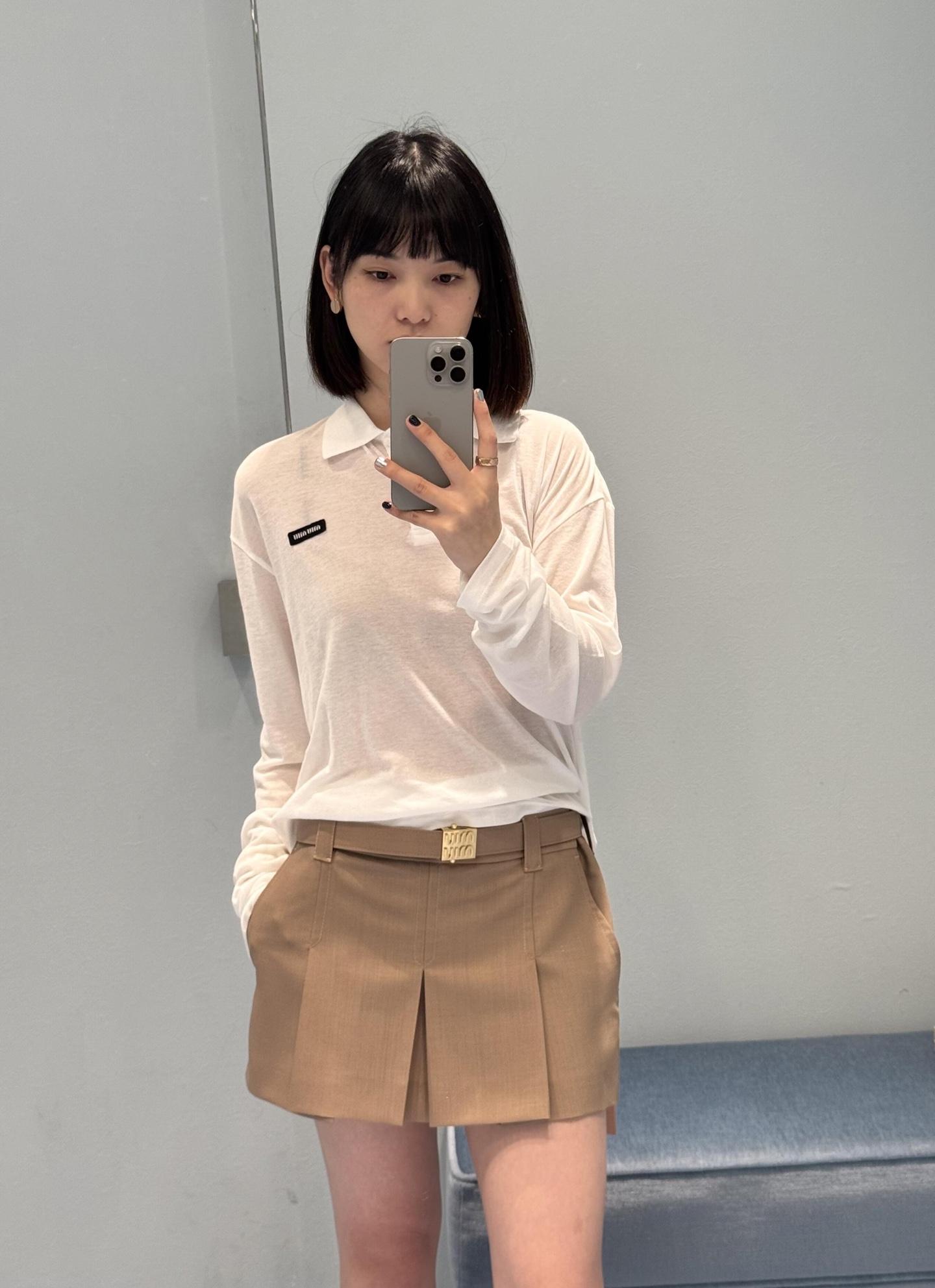 fe26854a33bac8bdad45748649cd18a1.jpg