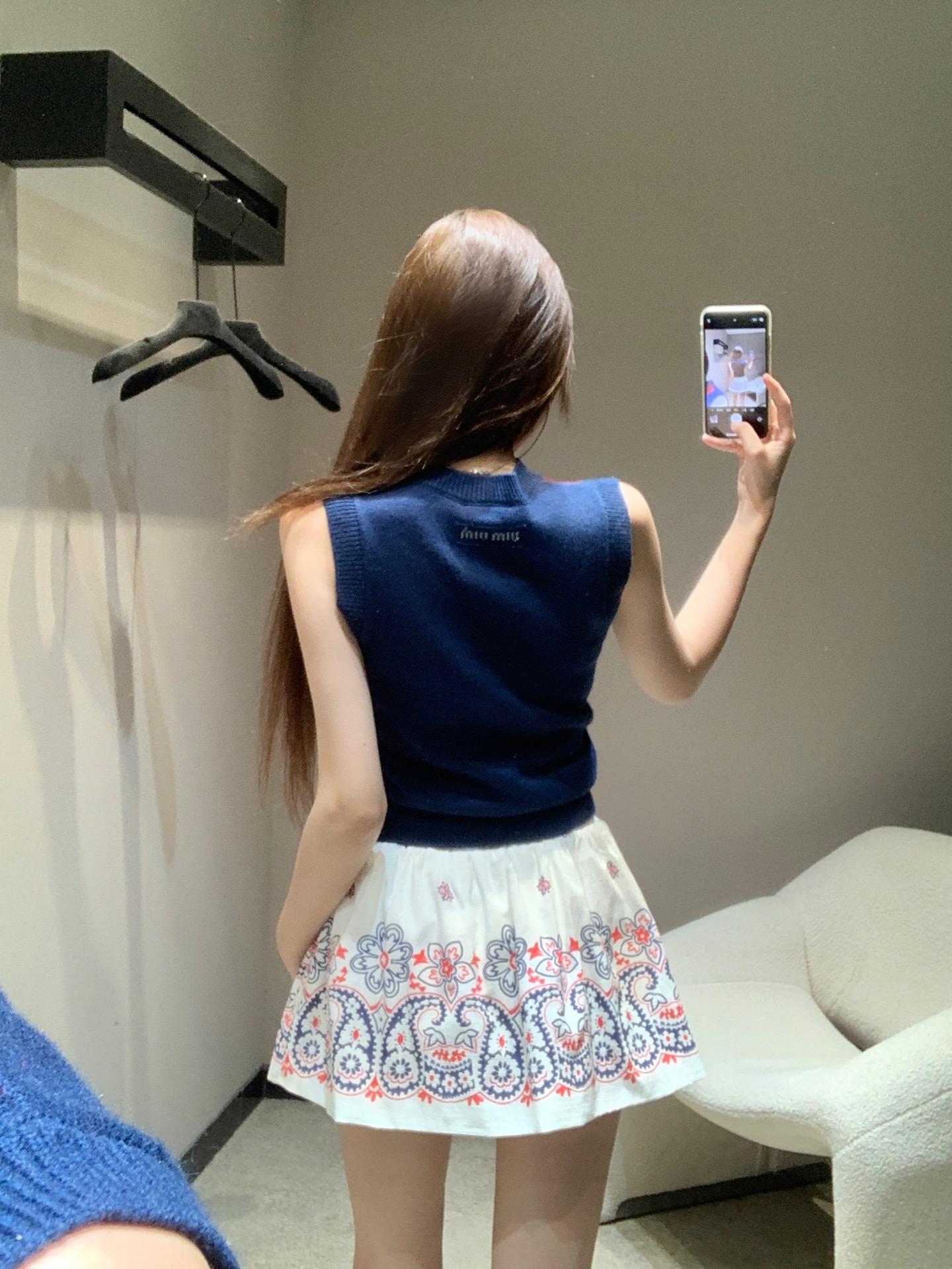 fe558562963a25aa98bc2624f160ba28.jpg