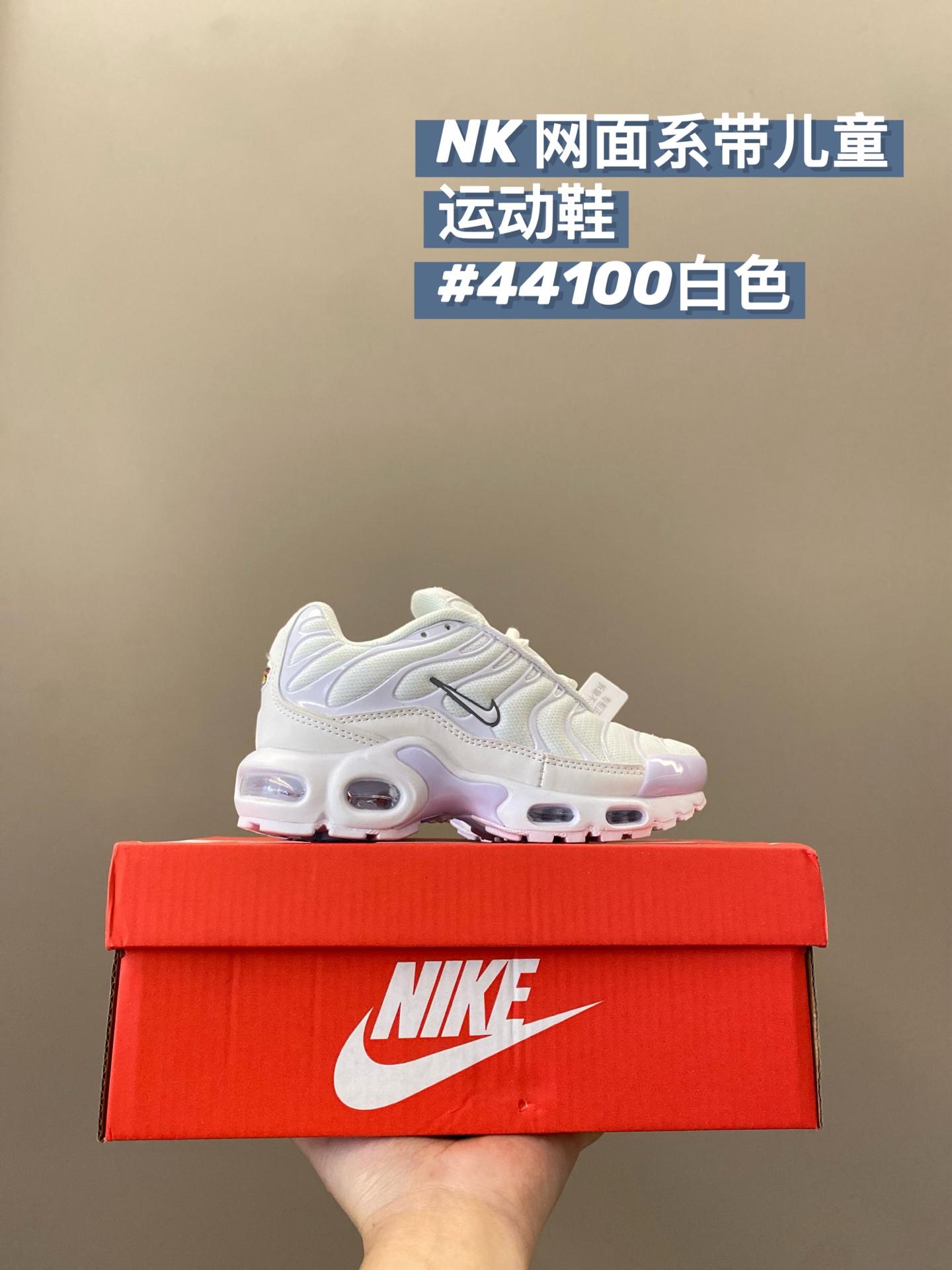18227bd952546caace5126f434cc7af7.jpg