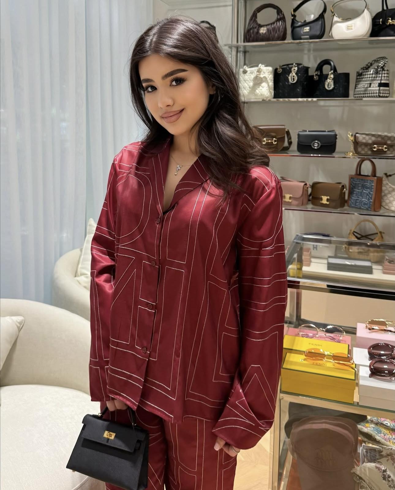 f10c93933c5014194d61828de2cf469a.jpg