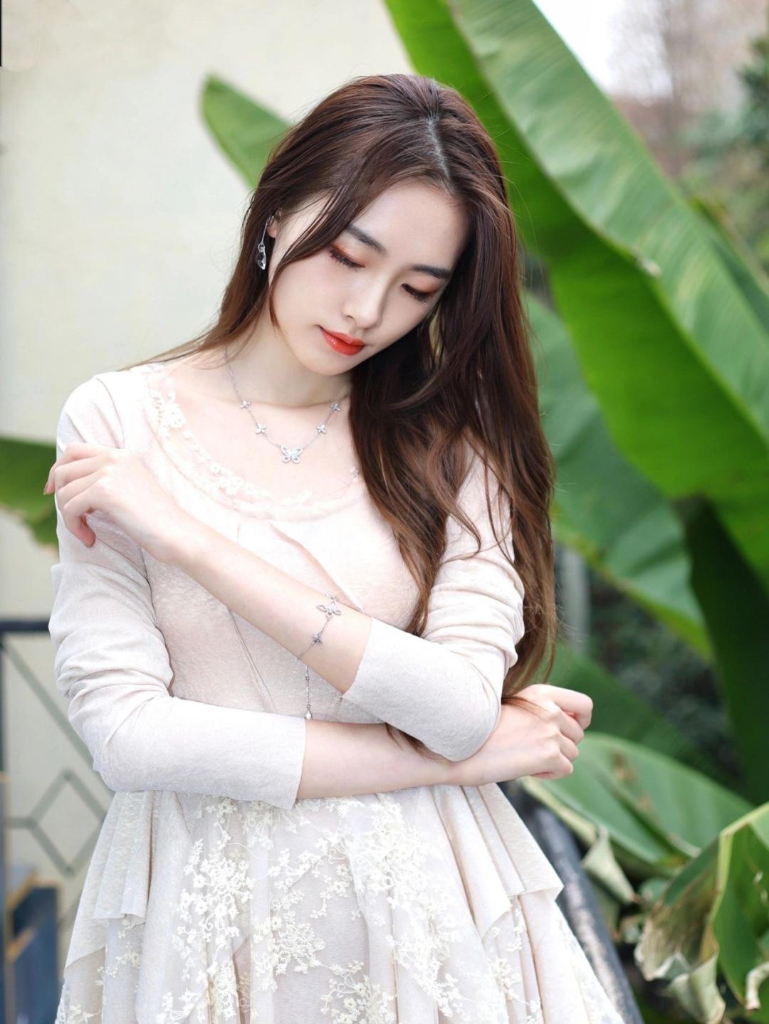 4ec72effa2dd60c430ea316a8cb1c5d7.jpg