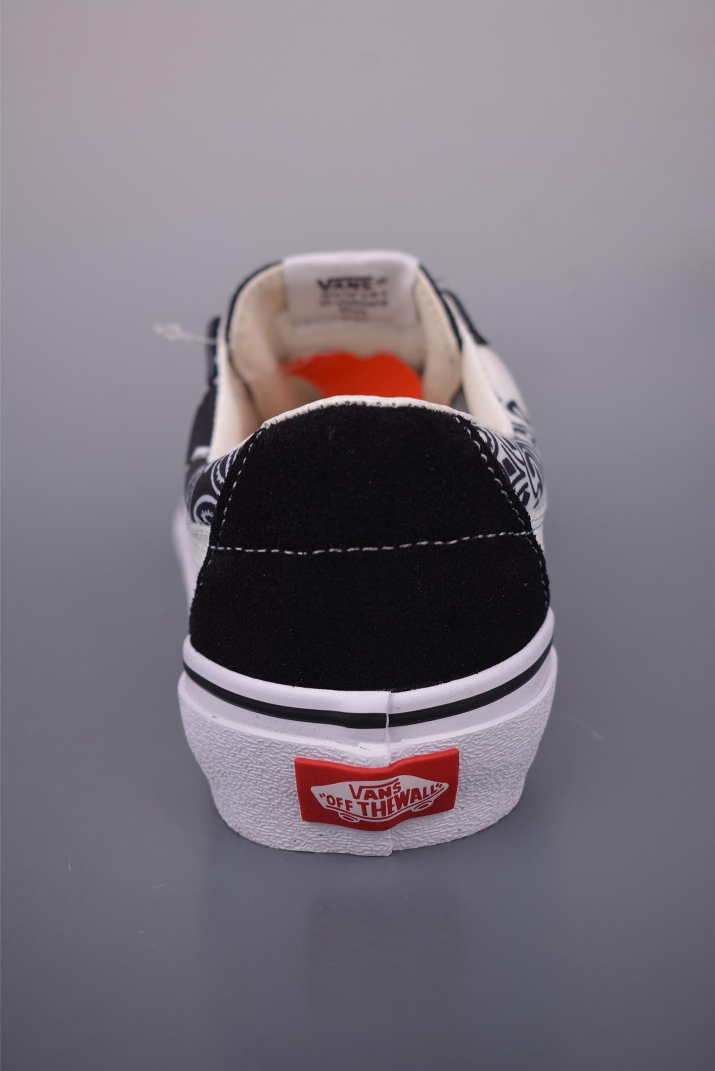 6cb08f61901c3ef8cfa683bbd5c94657.jpg