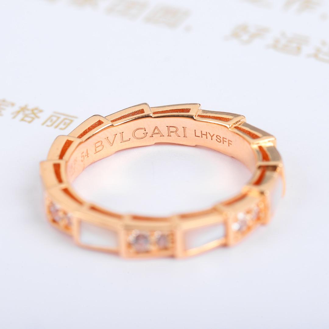 8cac2bede4eb502fc66de9ef1dfa656f.jpg