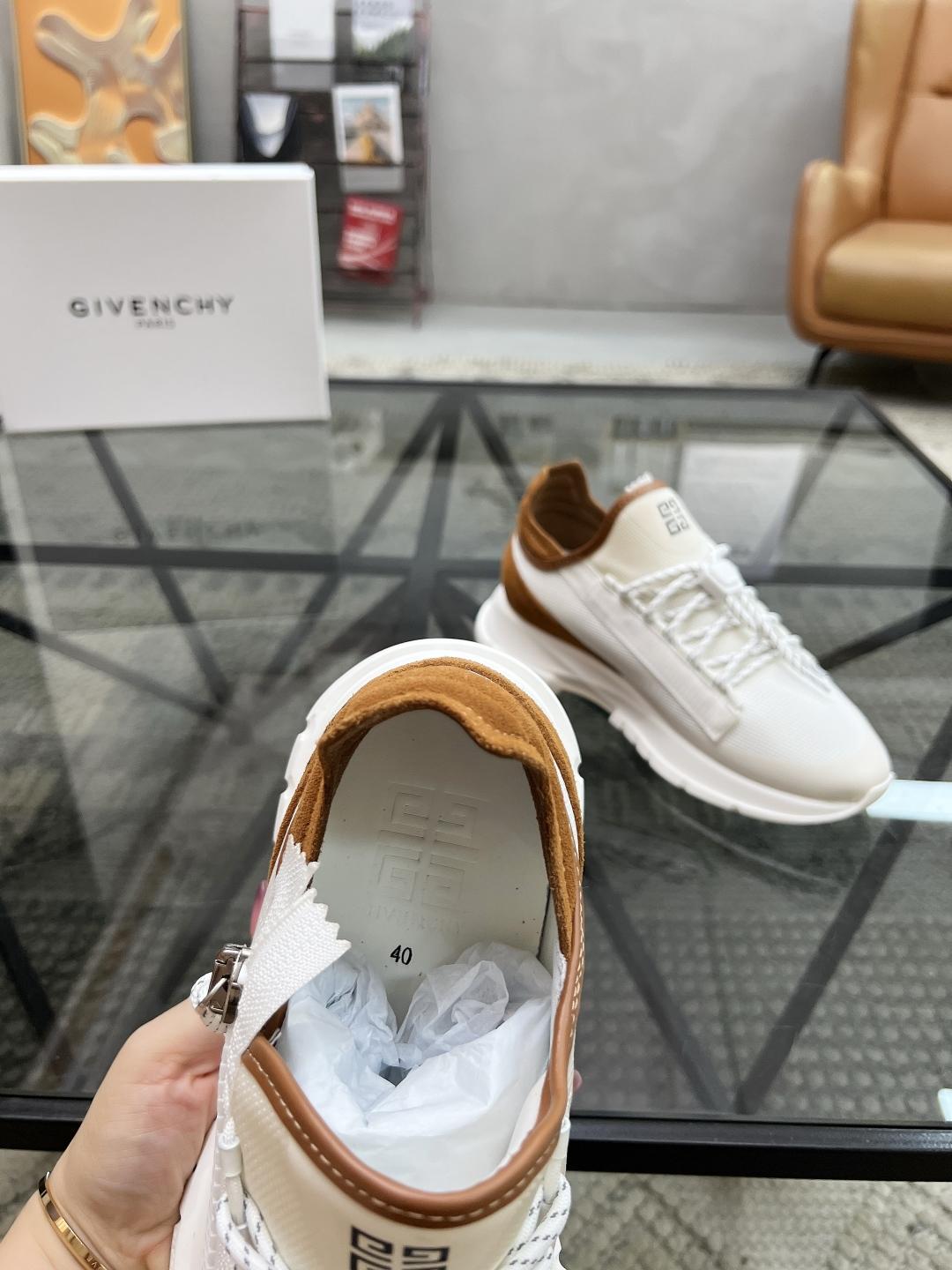 0d40e297ee3e9cbda59caf320185d050.jpg