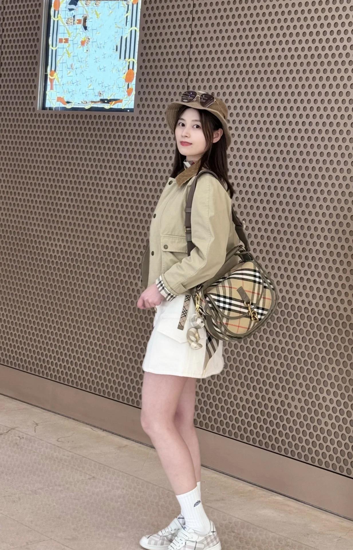 40ef6bb0a29592d0d4764aa5609fa9ce.jpg