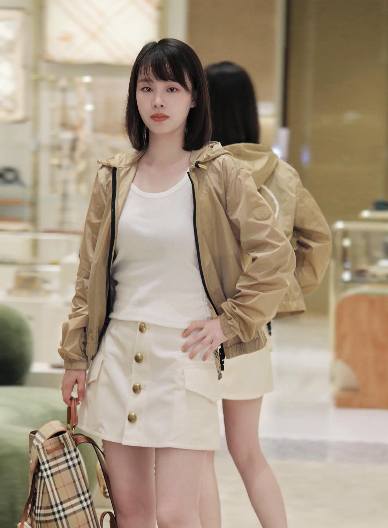 60c9fb9b0a307a9dc5c45567c8f826a9.jpg
