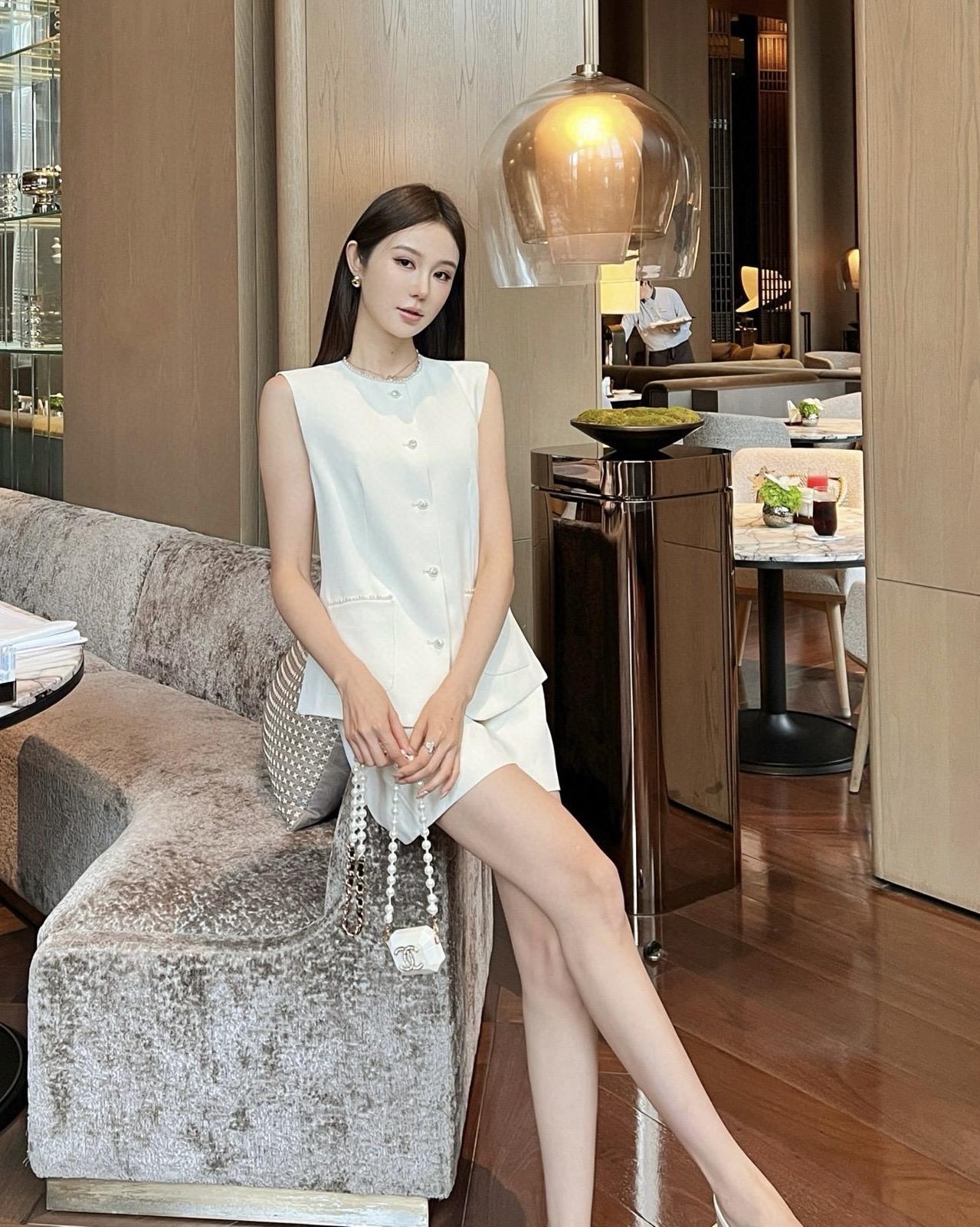 93cb505fe89754187cc46b2a867022e8.jpg