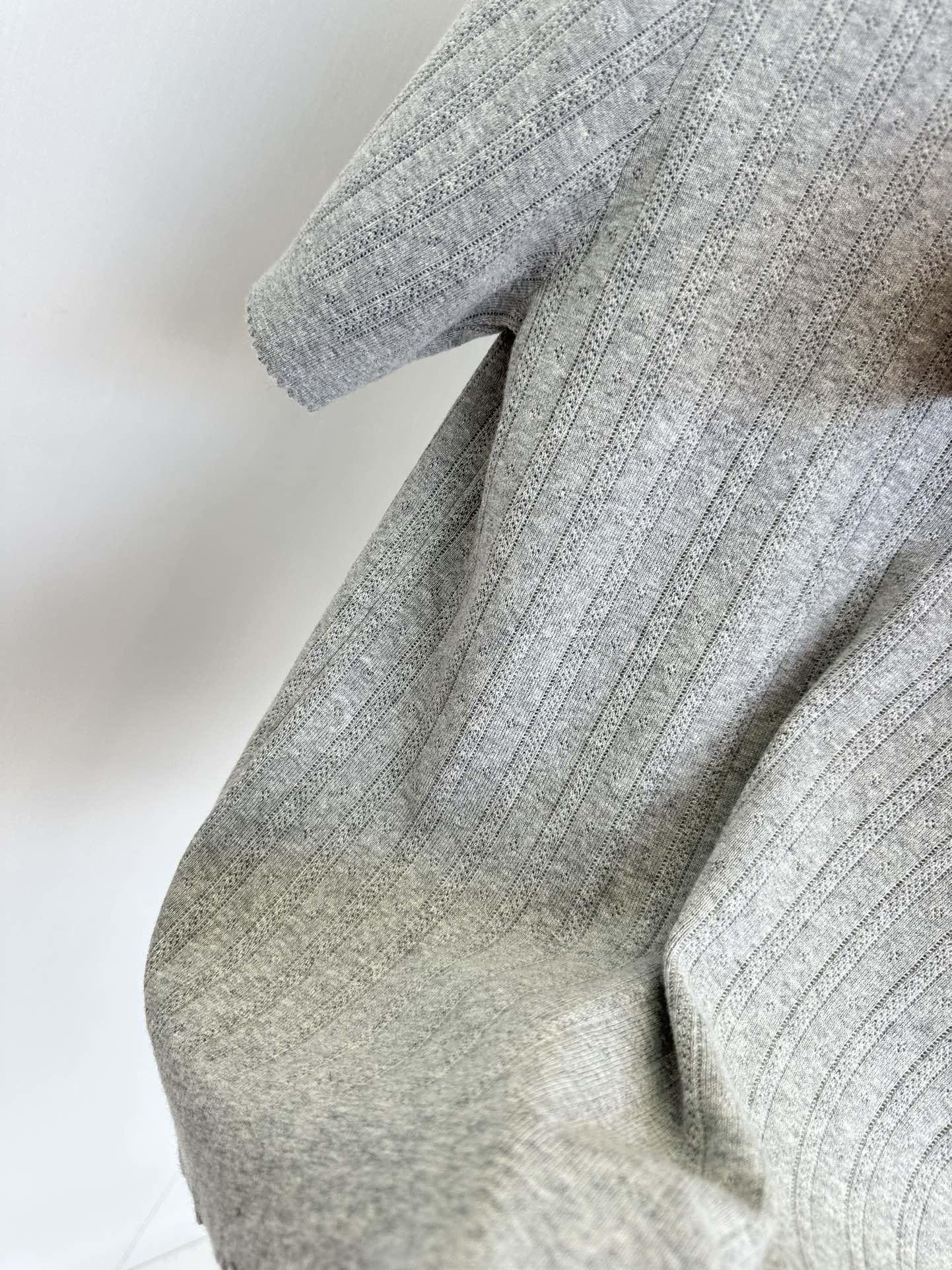 983ab8951373f97761d236092aec81a4.jpg