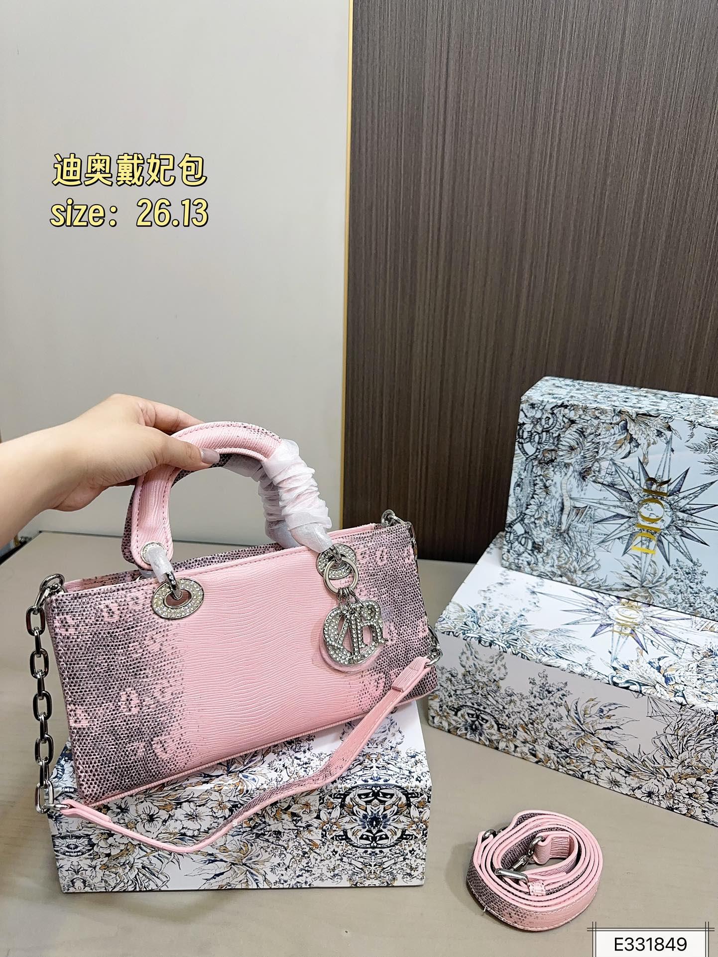 d719c7efa4ca7bbfa8d18cd85939c1de.jpg