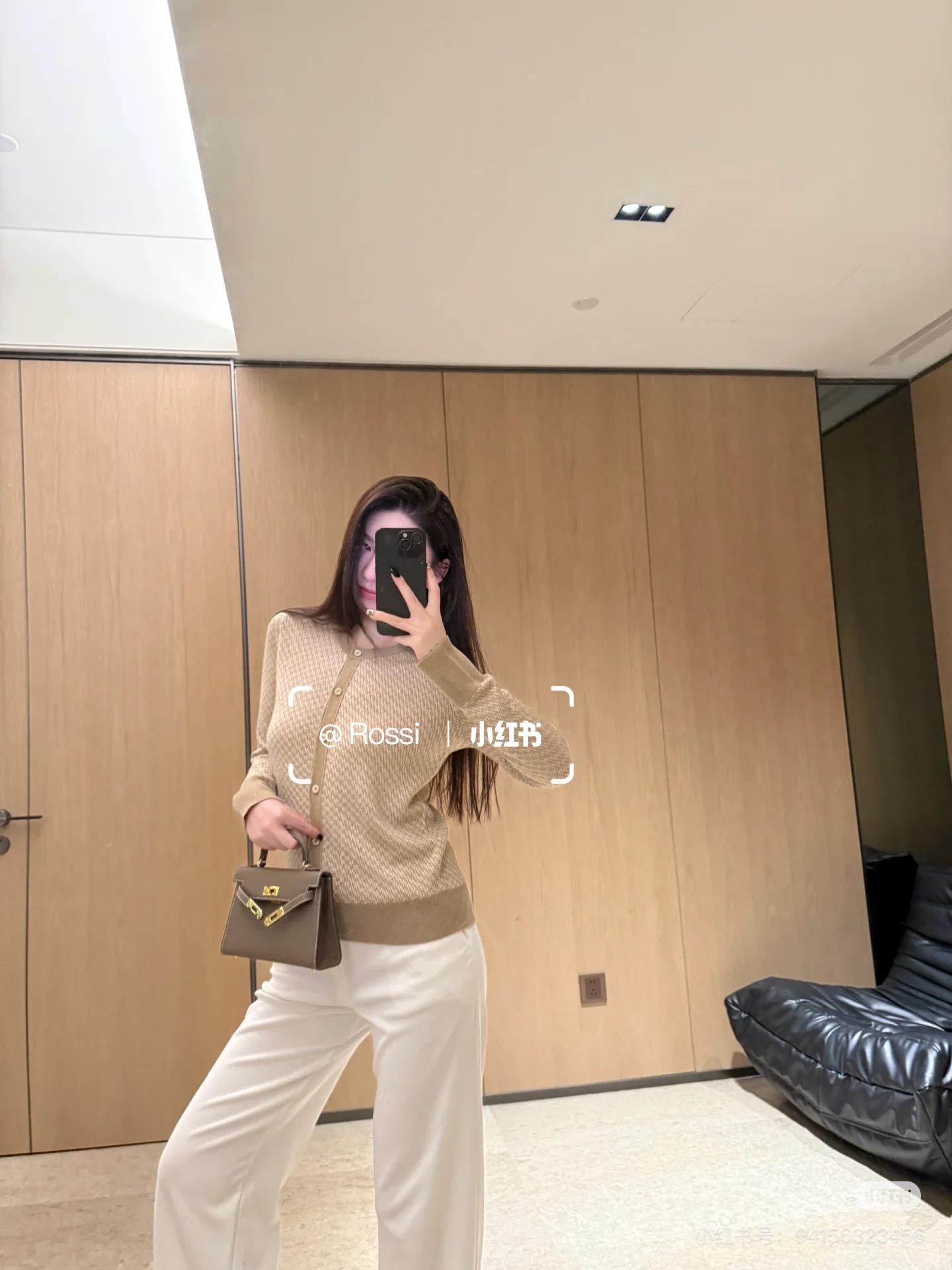 2e2ad4d004b8a846f5e928fc7c9c8c1a.jpg