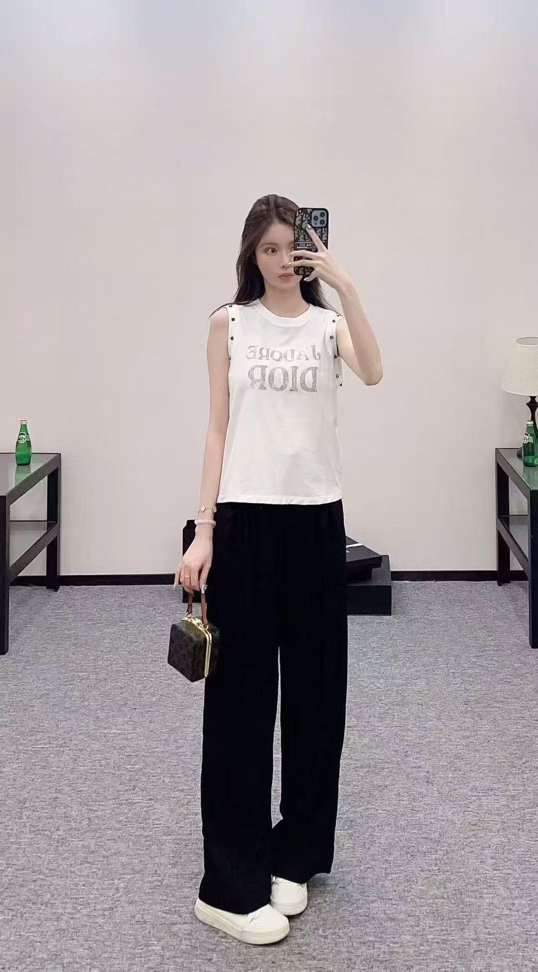 5844d537117bd73c24577cf33a46fb26.jpg