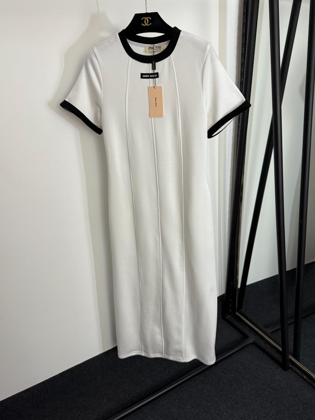 ff905ffeab8918c9a7b00b716578c94f.jpg