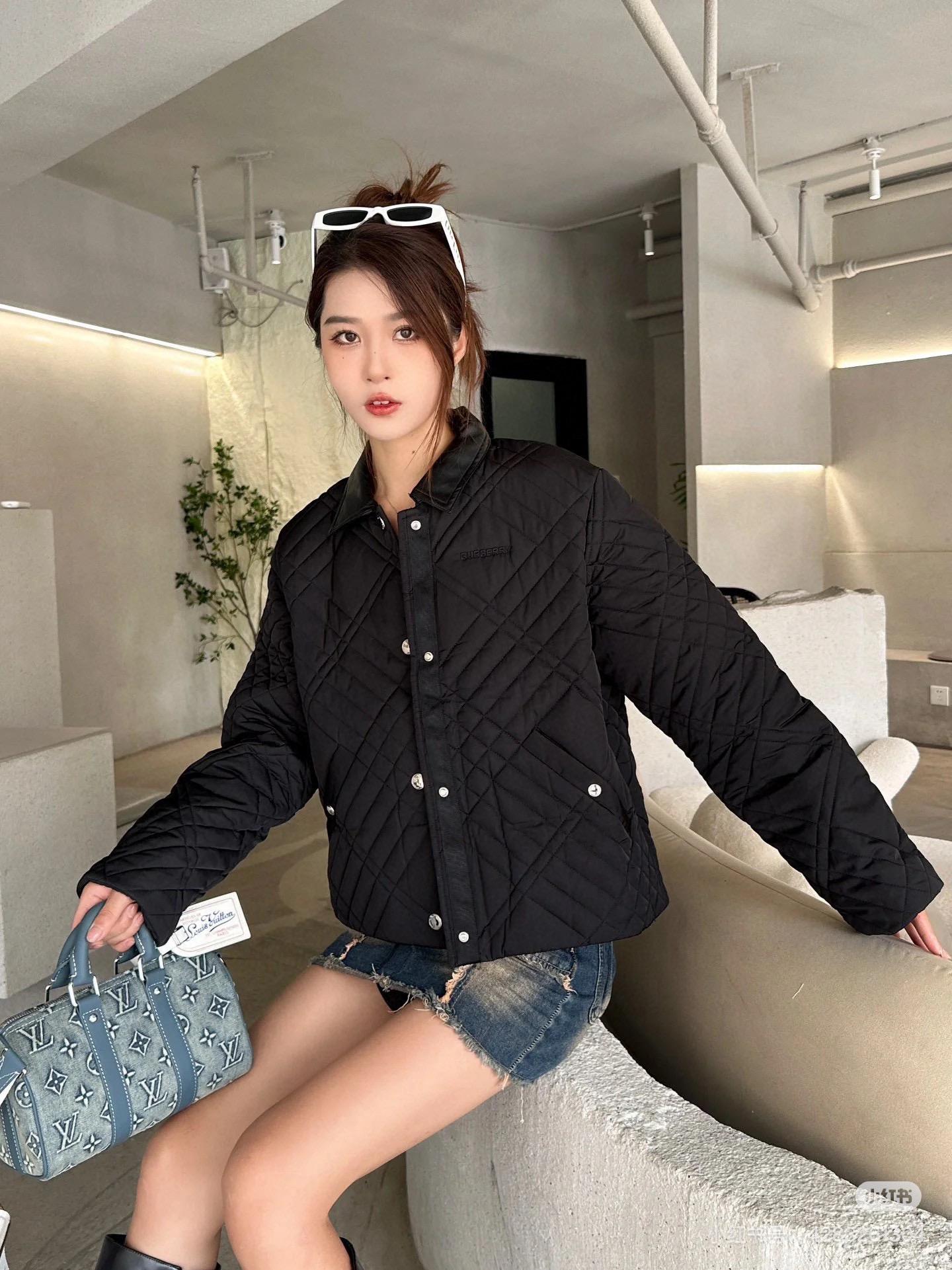 c3018fb5be5fcb92f89f8ae37ce404be.jpg
