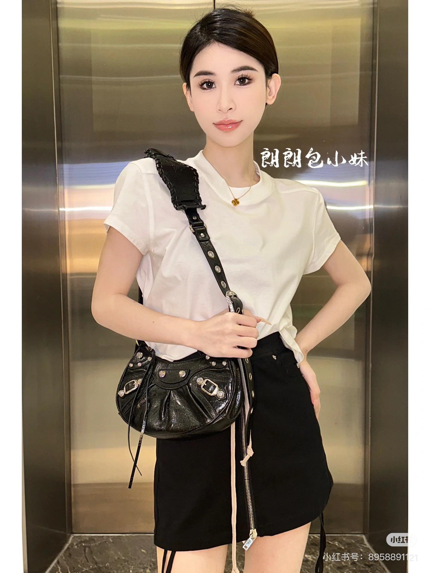 cb60857abe8686e4f5457639700ef272.jpg