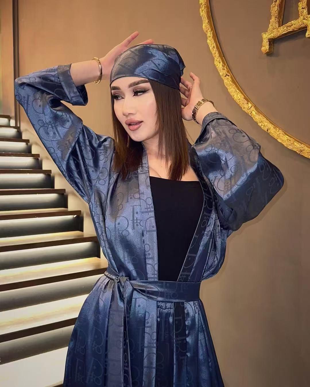 4e19f4e9539a4cc4f88cad4bbe48d0df.jpg