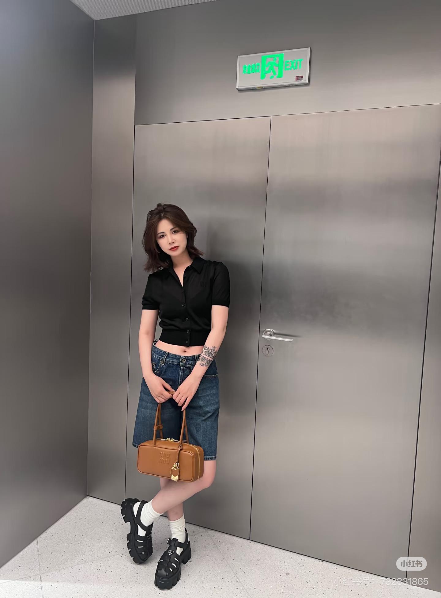 dbde9a48422fec04cb1ab46c605e5137.jpg