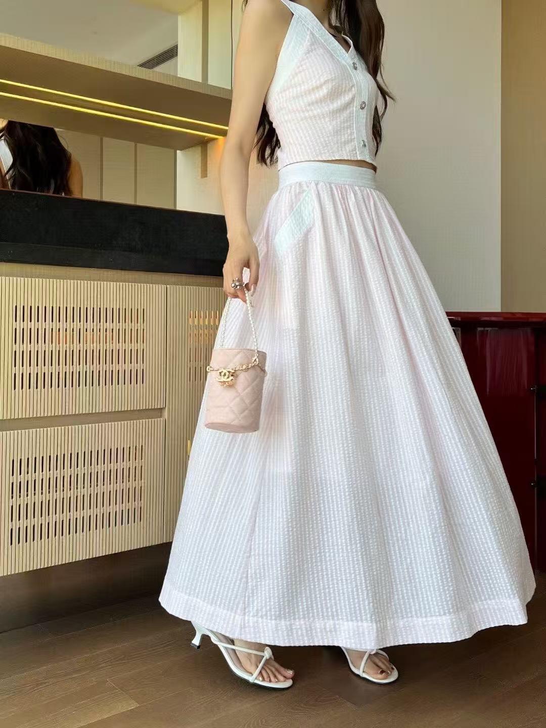 2b66bd86984f34f7930b7e6875cd98b0.jpg
