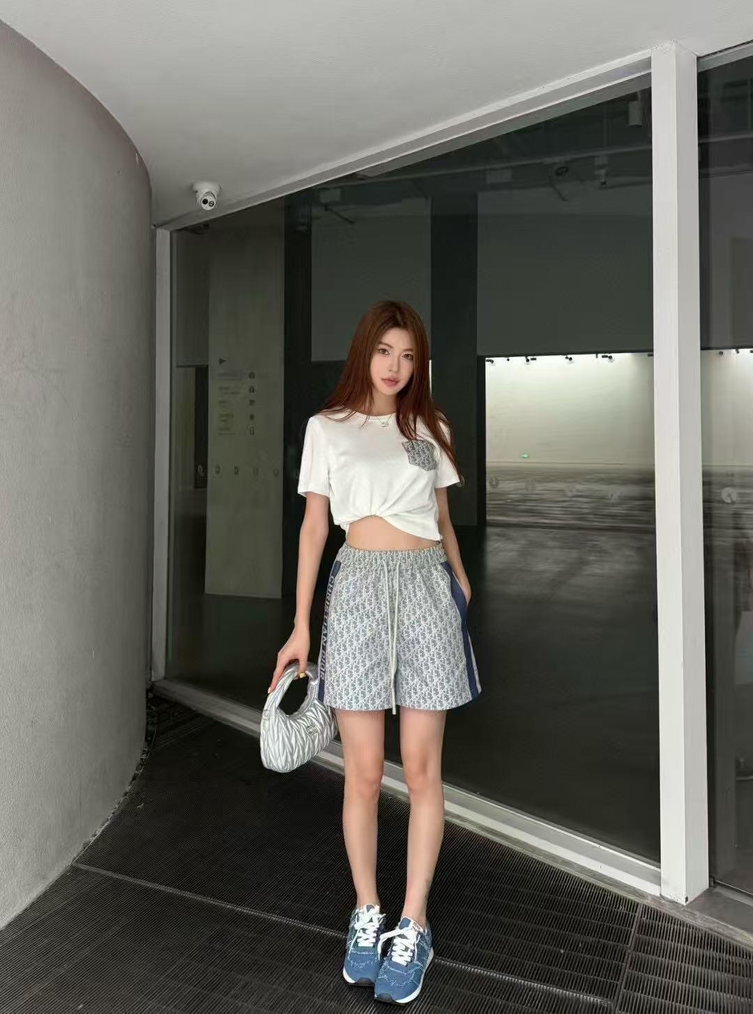 719ec8209e49a3a569758a03fe7a5d23.jpg
