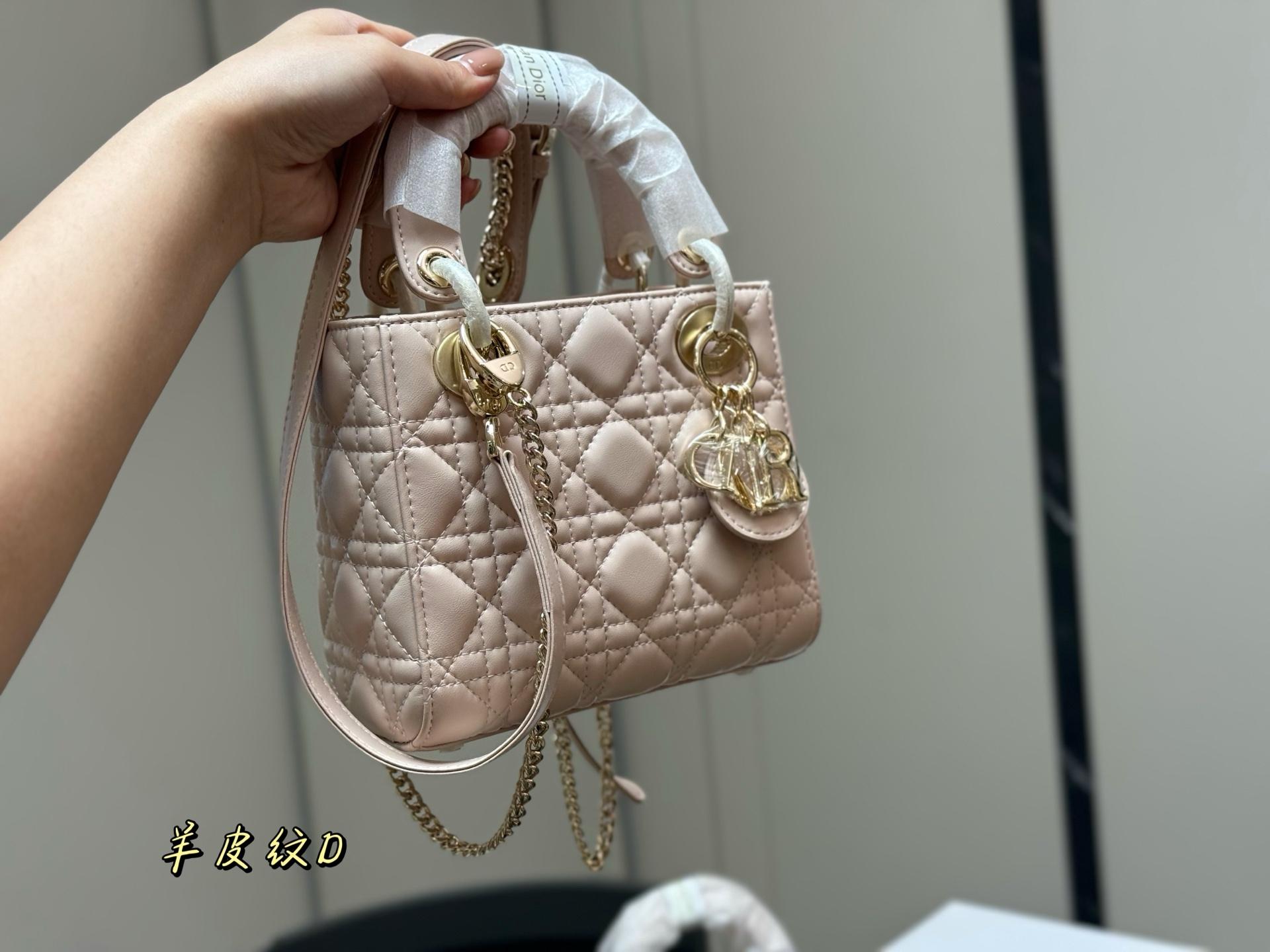 77be204794cf8d91e7e55765c29bd620.jpg