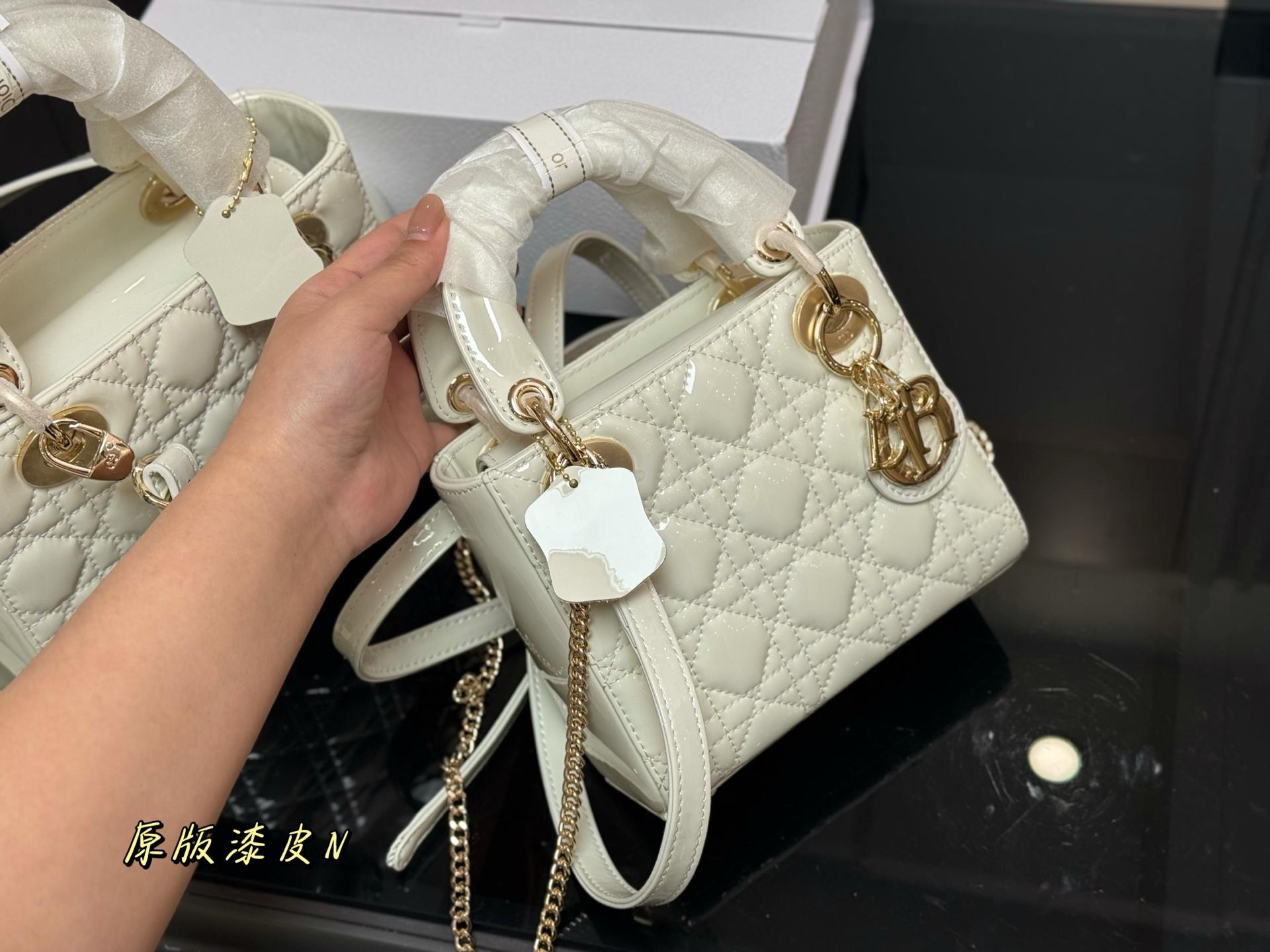 a85805d586cd8c7c8daa606bdbaa3659.jpg