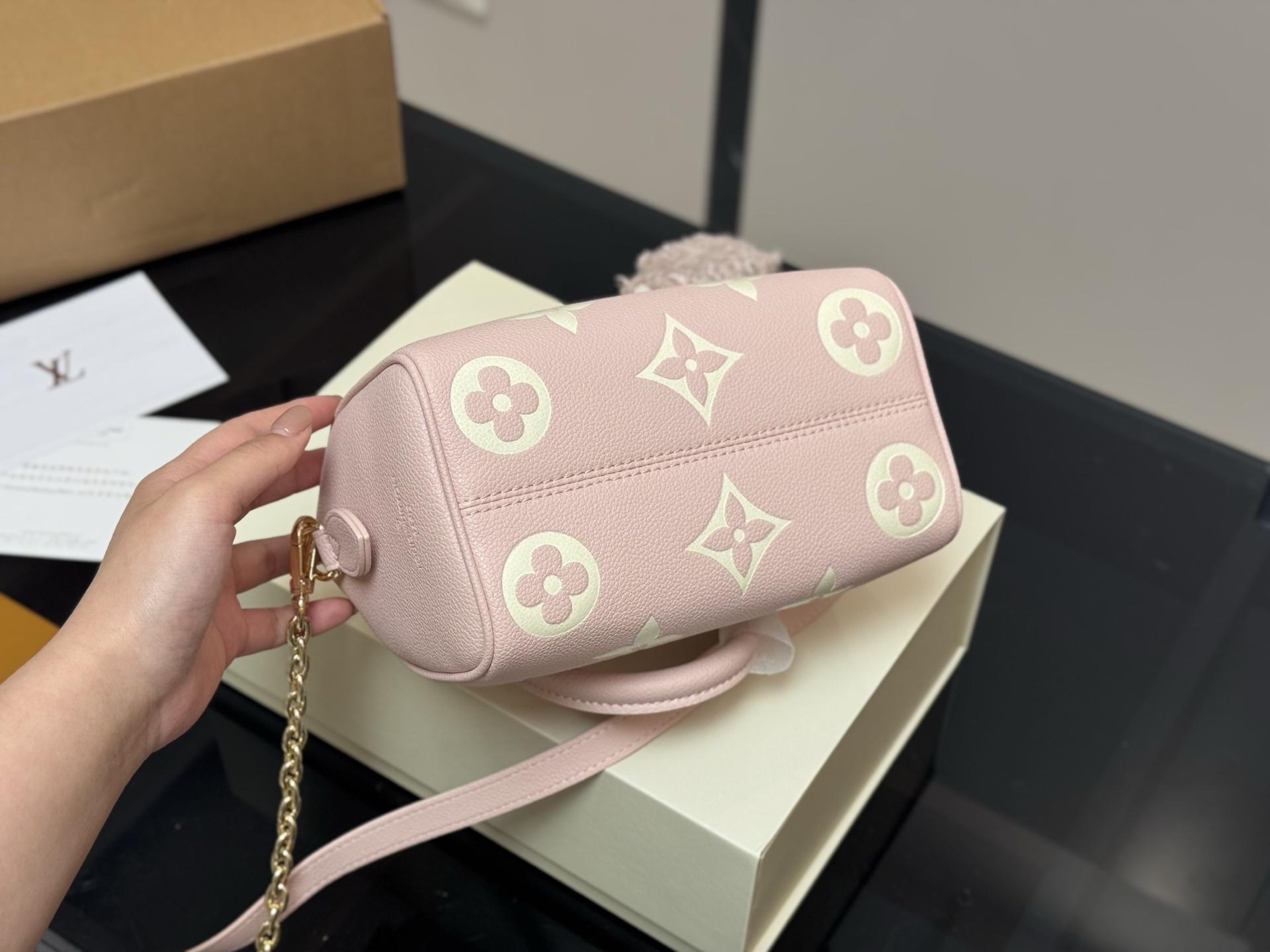 b7c9a1bdeb403f92acae49f6a97364e5.jpg