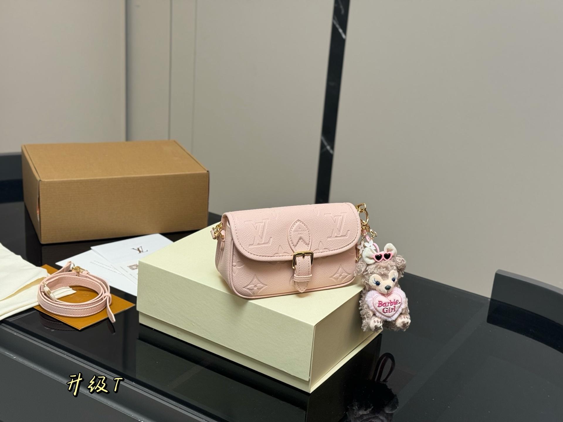 e5eeb78693104ad8380b081330327de9.jpg