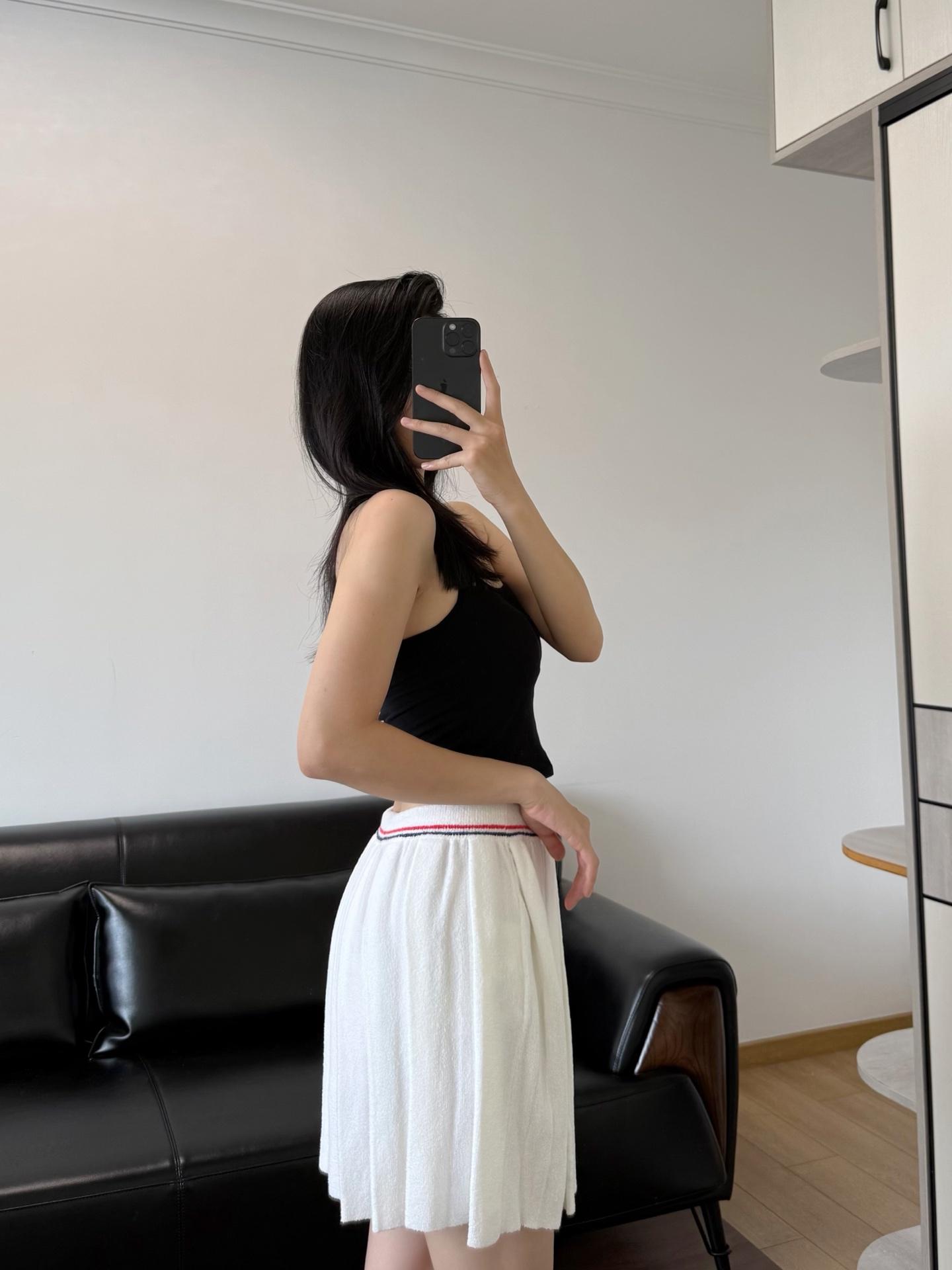 4881a4d625f704ebb9eff5457fcf6901.jpg