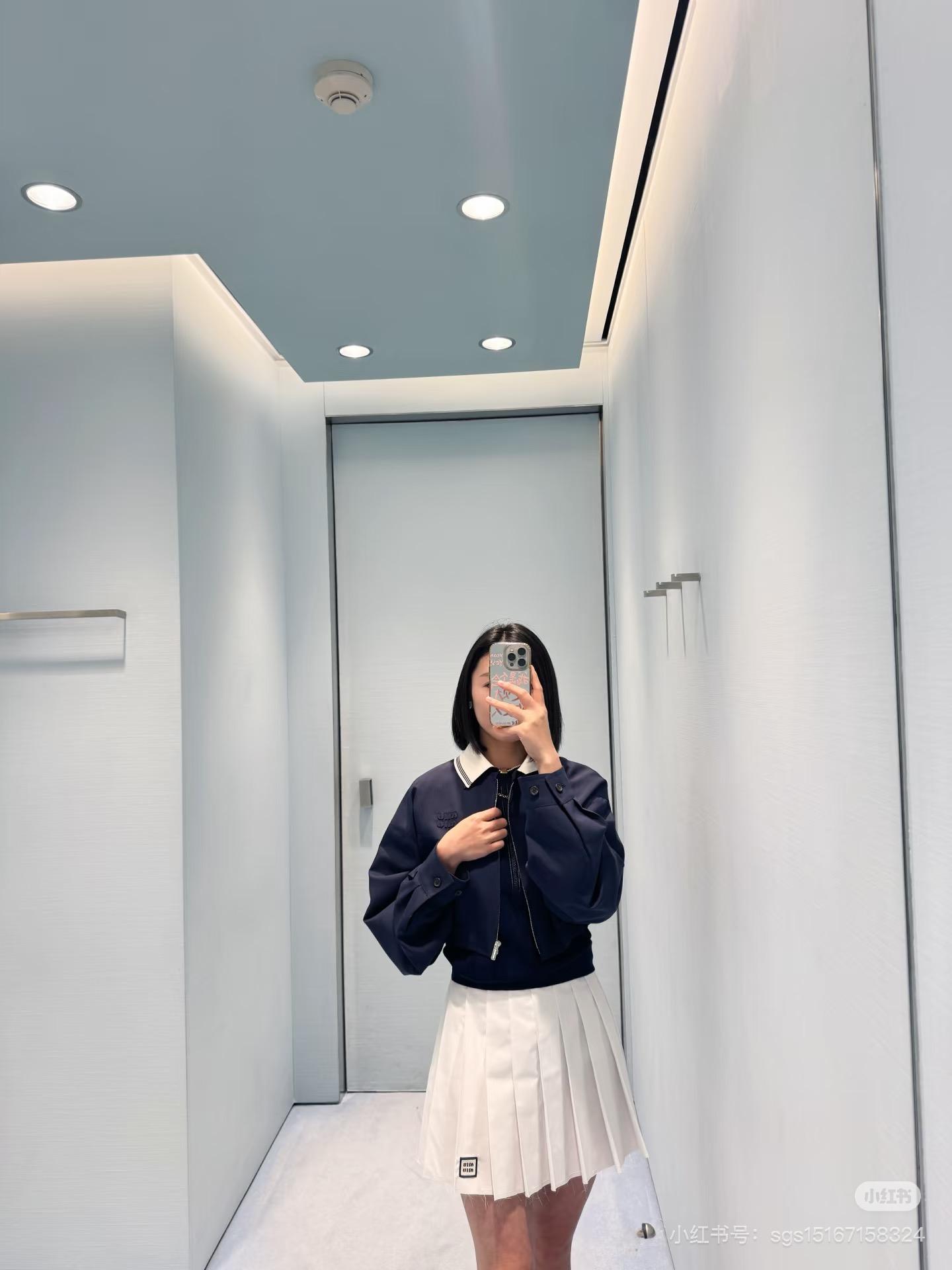 09e103cf82c1e99b8529737c960ce512.jpg
