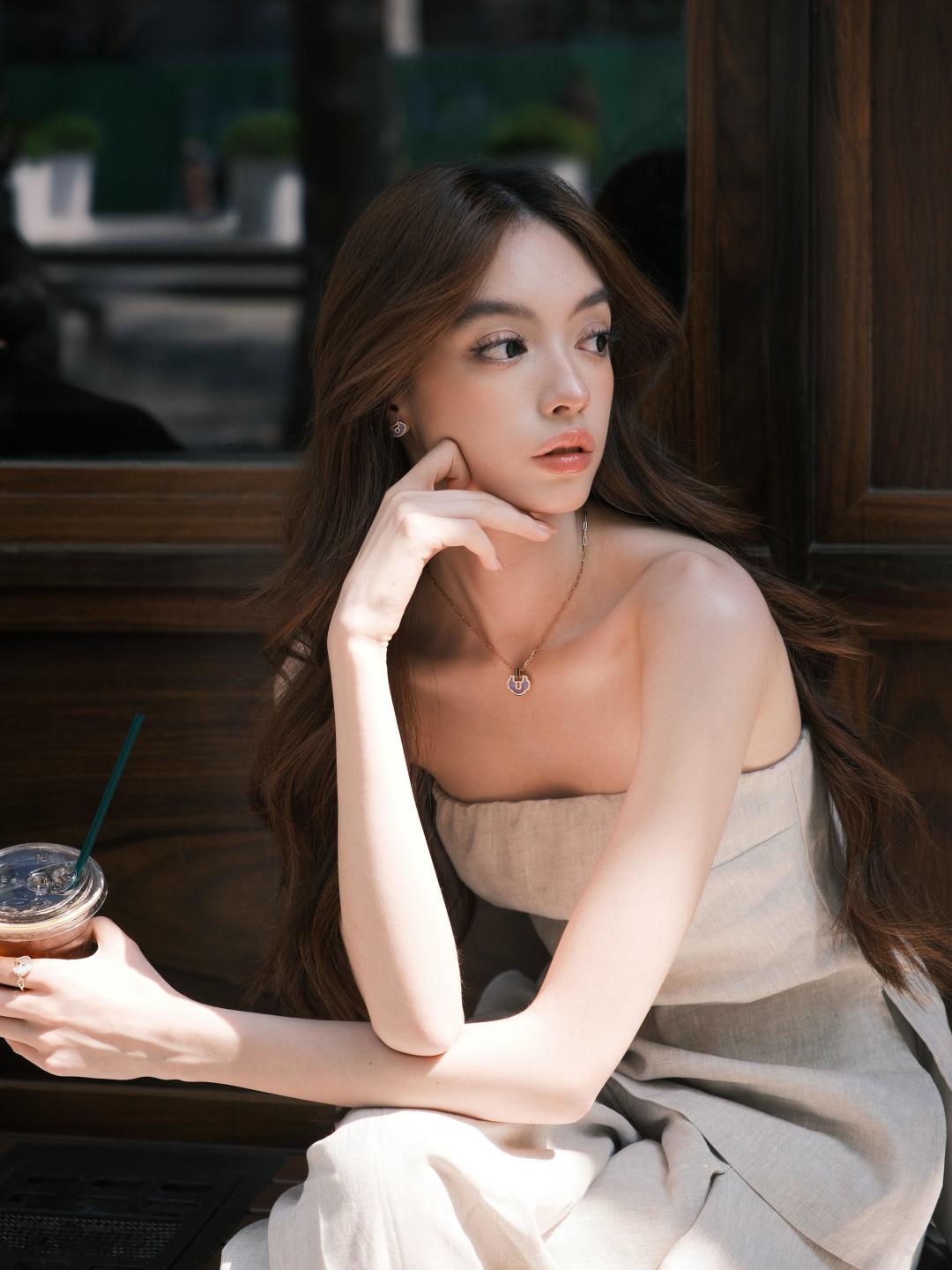 b38165f1f3dda5b081ae5c5f9652df76.jpg