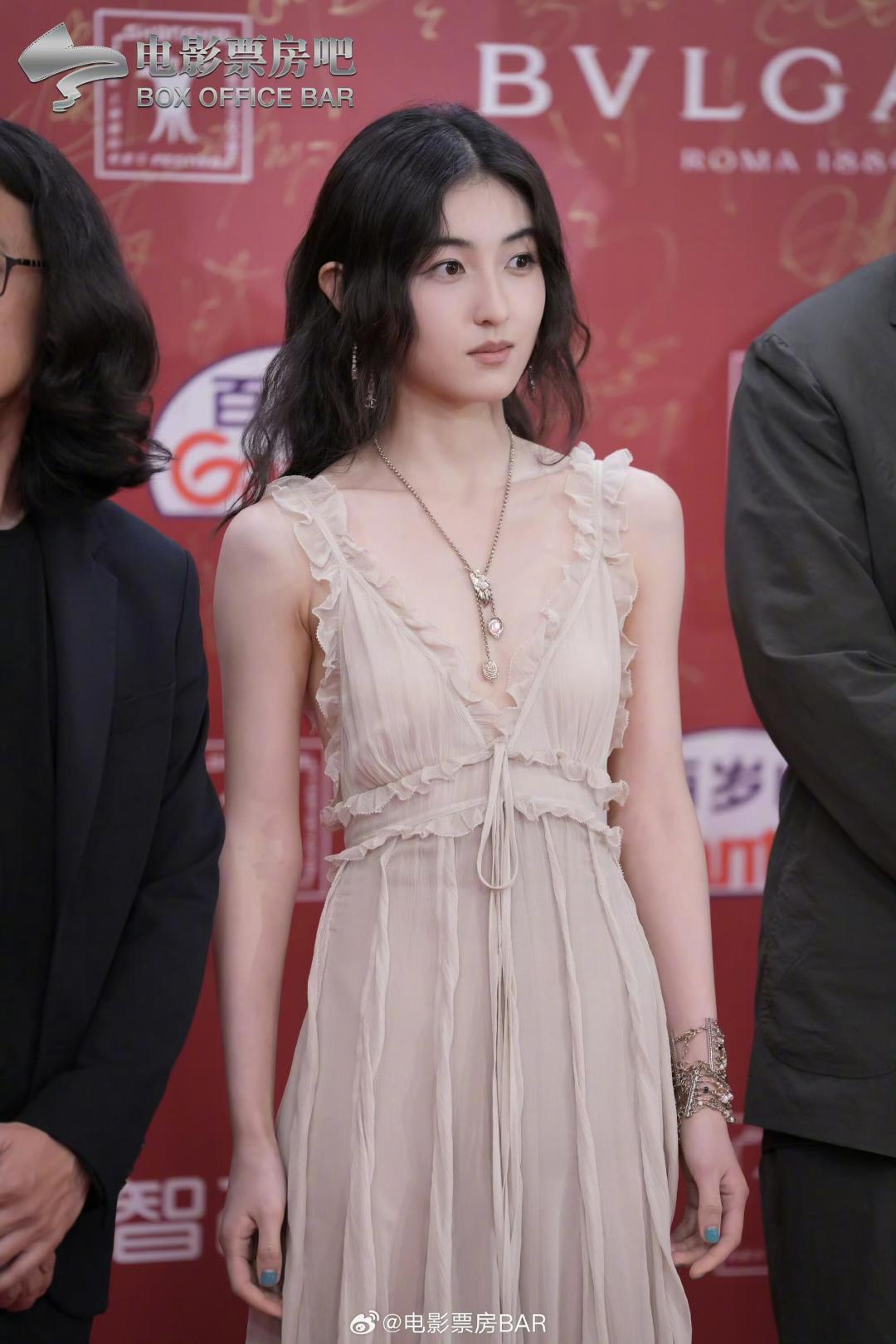 c94d3eaf4b9a76f7514f47c08dc1ac5a.jpg
