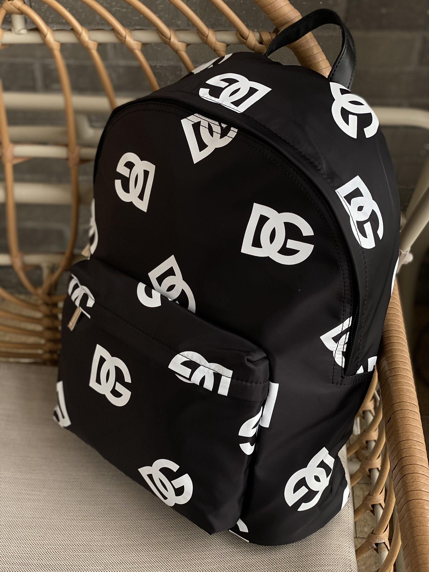 d8e760aeec1858da6960d7cbd6ed8008.jpg