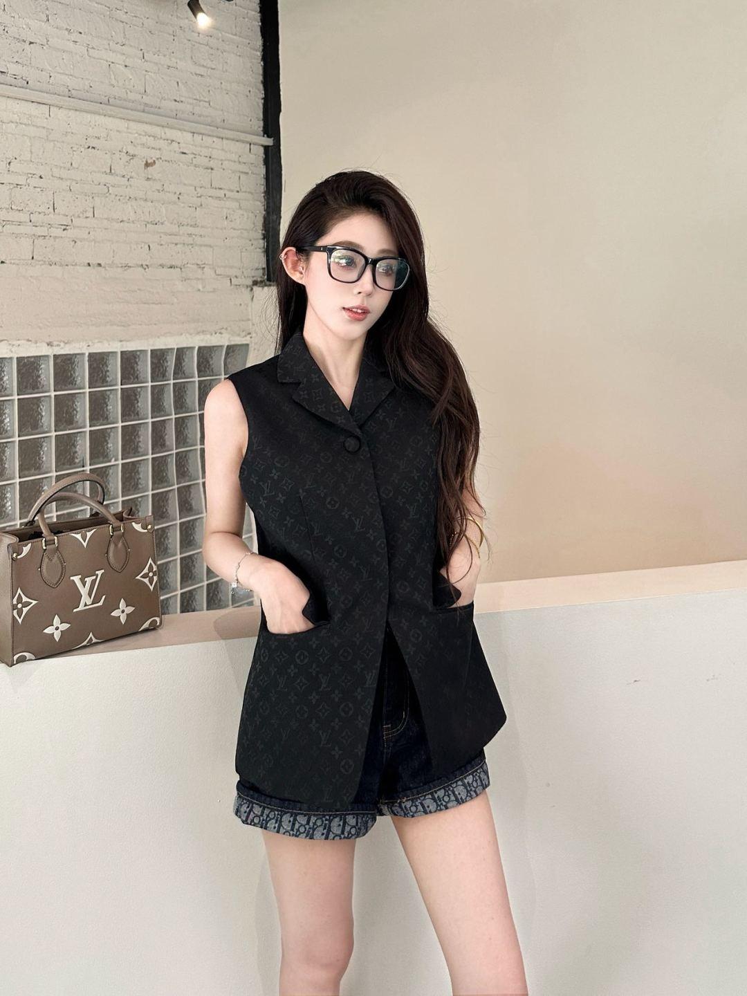 fe8b34920a8bab2061cbb933449fabe9.jpg
