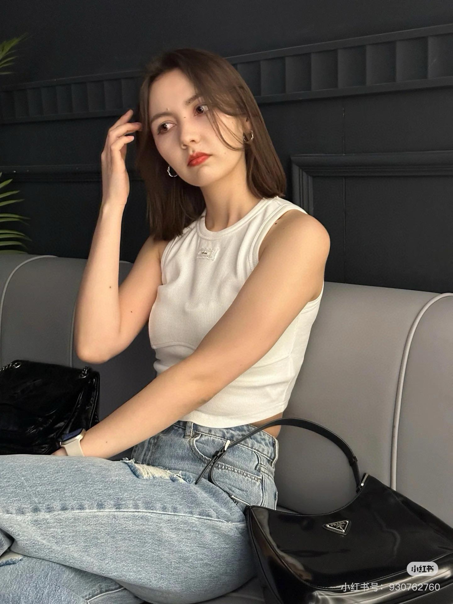 738132f49cea5cc60351ae9b20f28e59.jpg