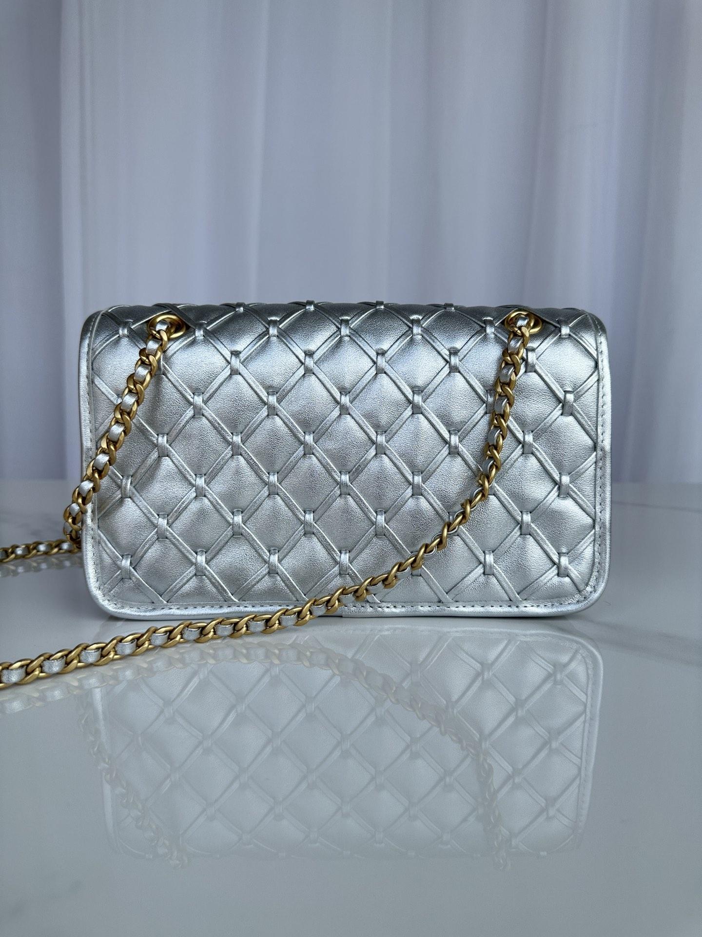 eb19ed11dee1ad19153aed24ec058fec.jpg
